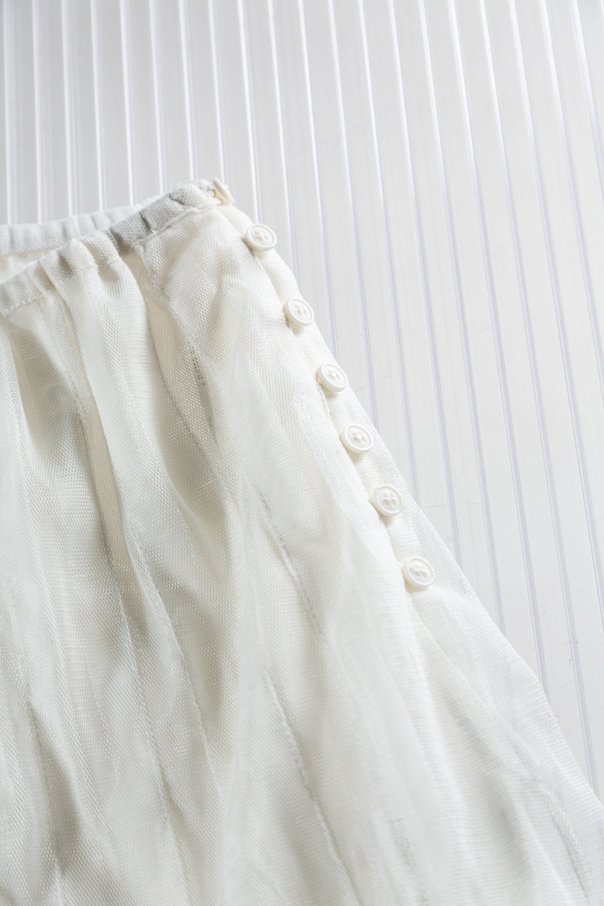 WHITE LAYERED MESH CORSET SKIRT