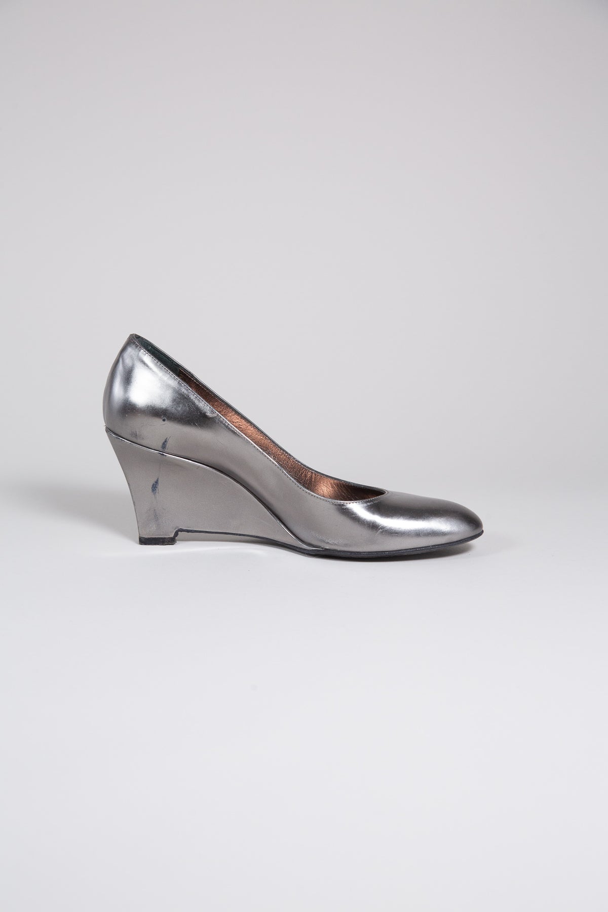 MAX MARA SILVER LEATHER SCULPTURAL WEDGE HEELS