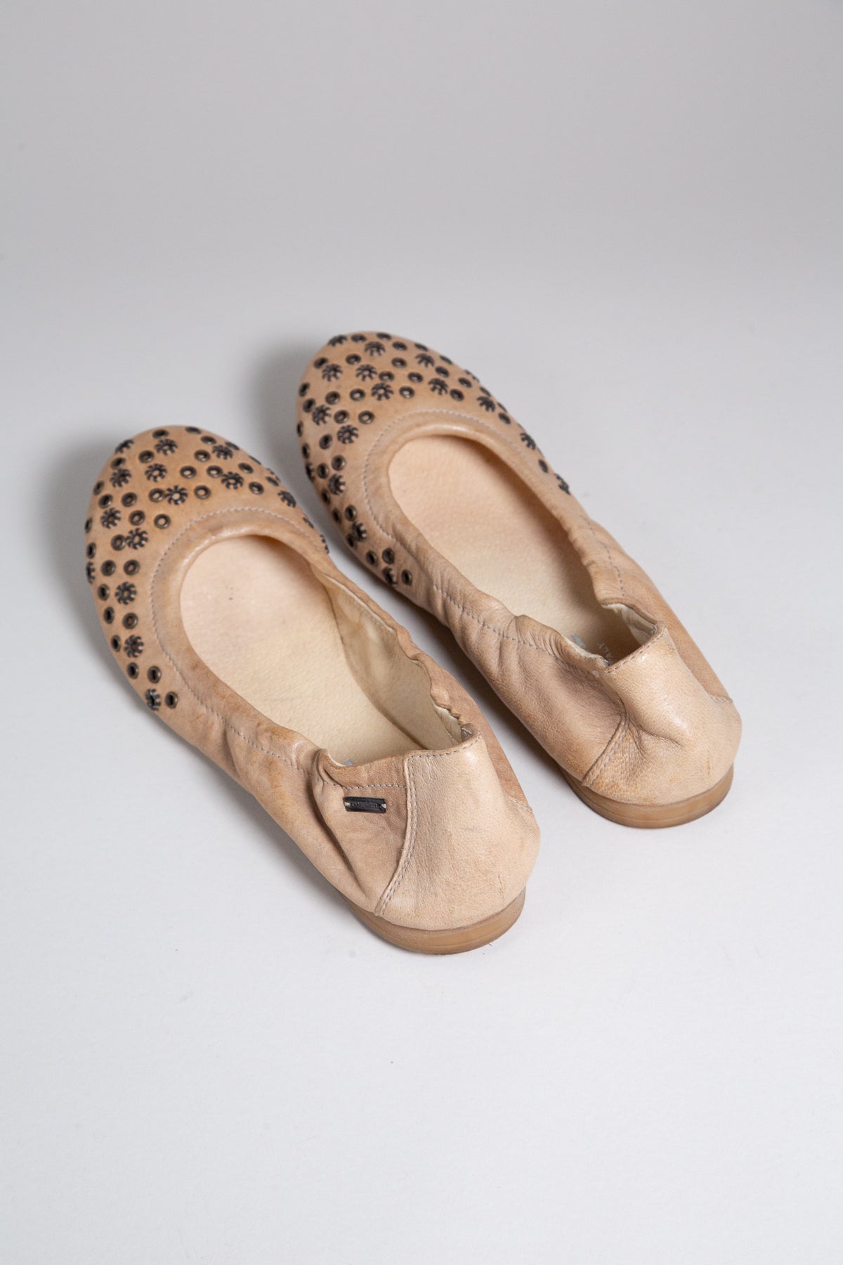 DIESEL TAN LEATHER STUDDED BALLET FLATS