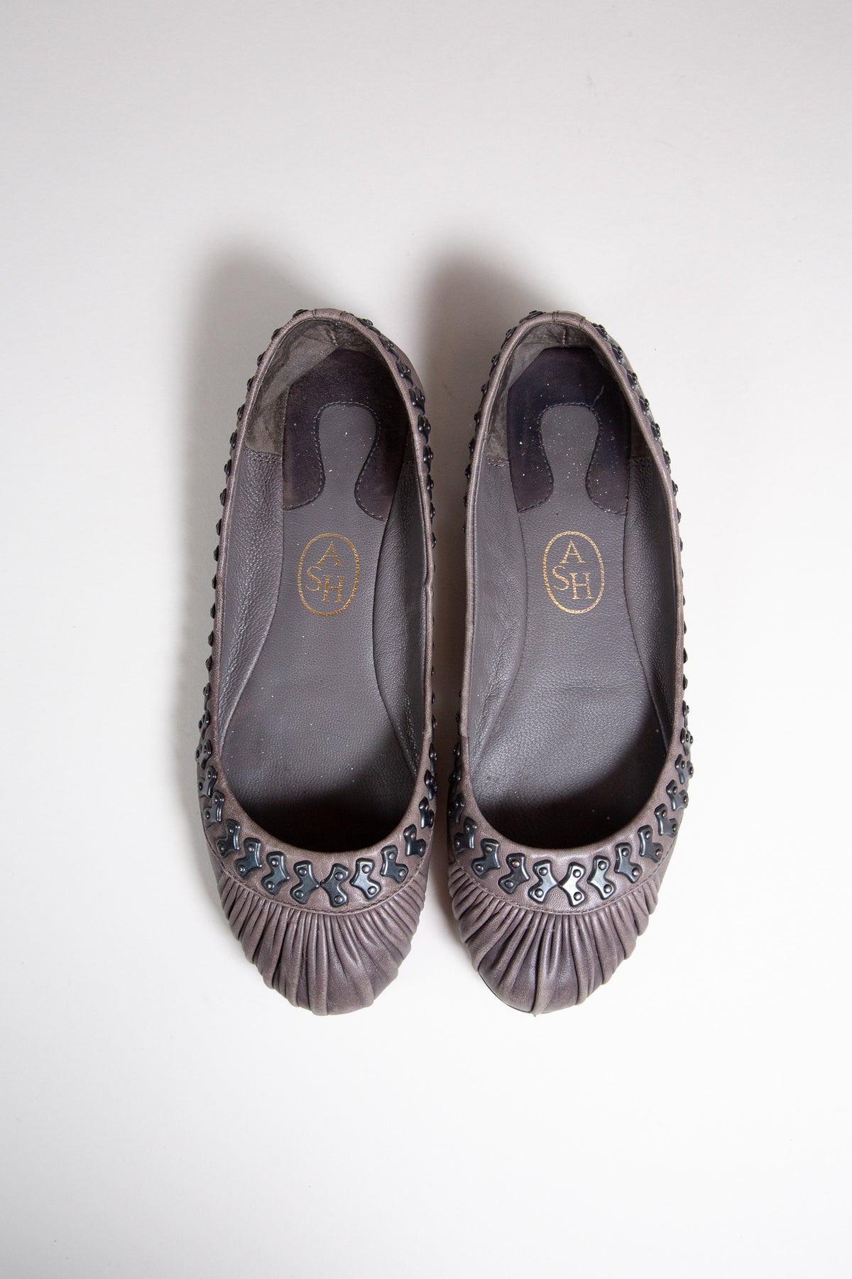 DARK GREY LEATHER EMBELLISHED BALLET FLATS