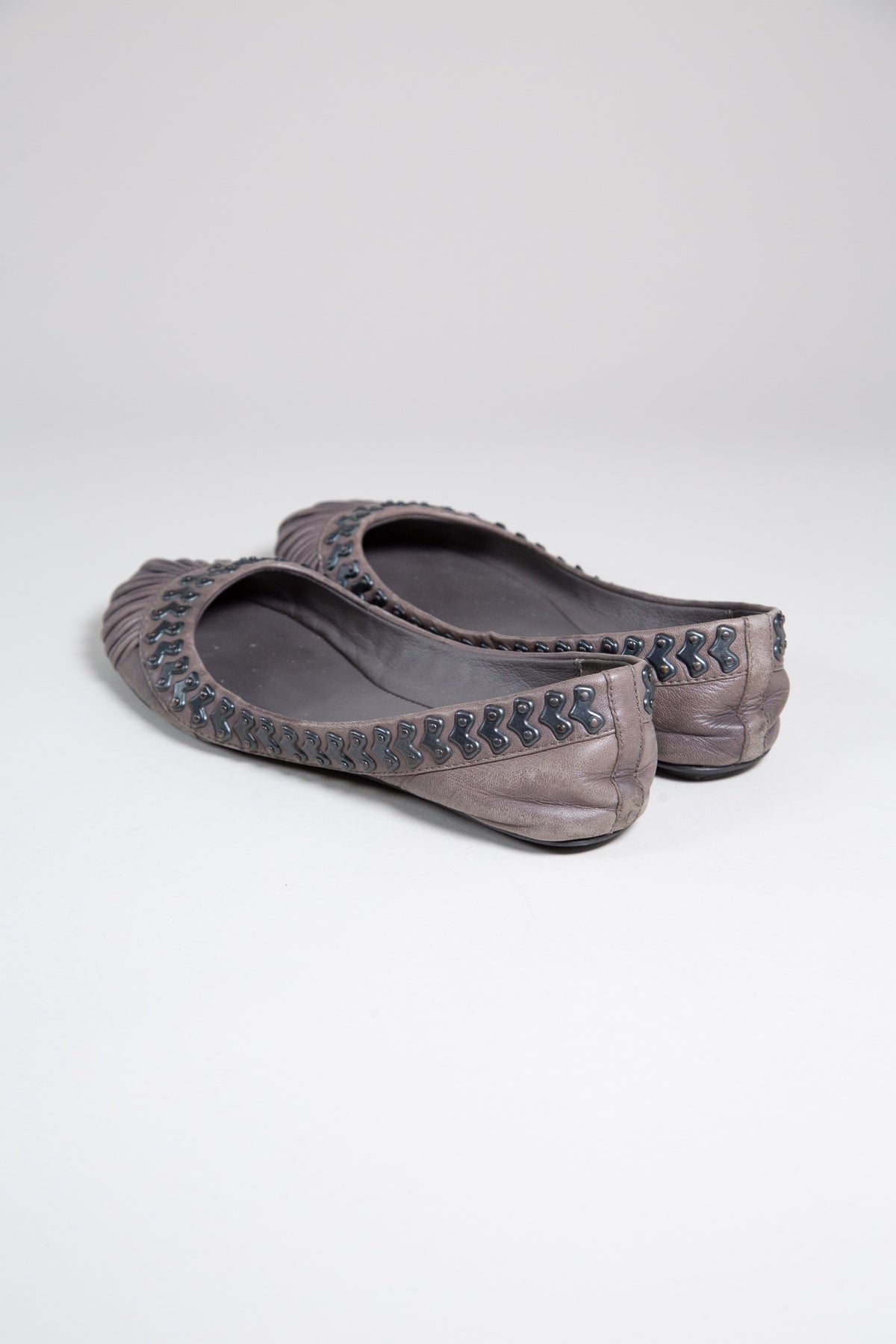 DARK GREY LEATHER EMBELLISHED BALLET FLATS
