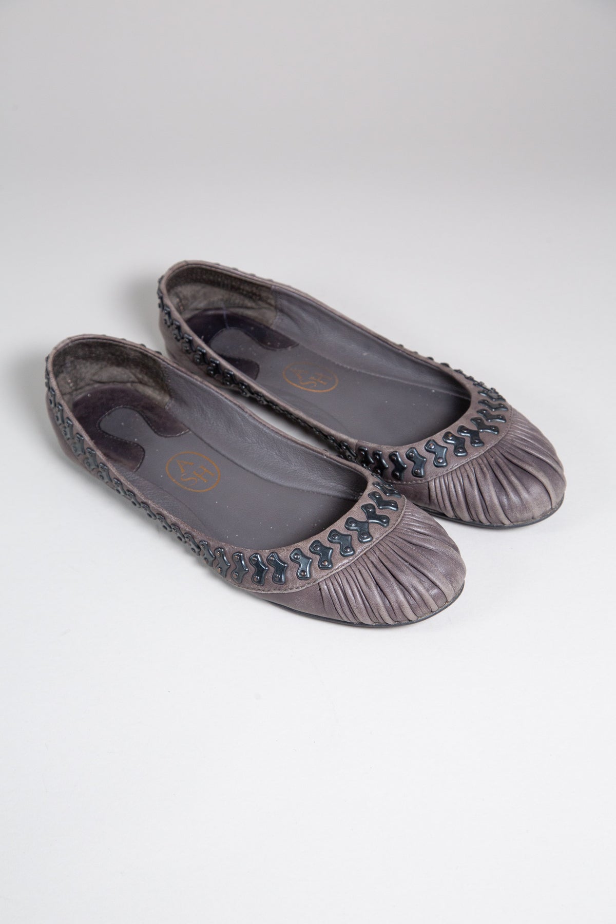 DARK GREY LEATHER EMBELLISHED BALLET FLATS