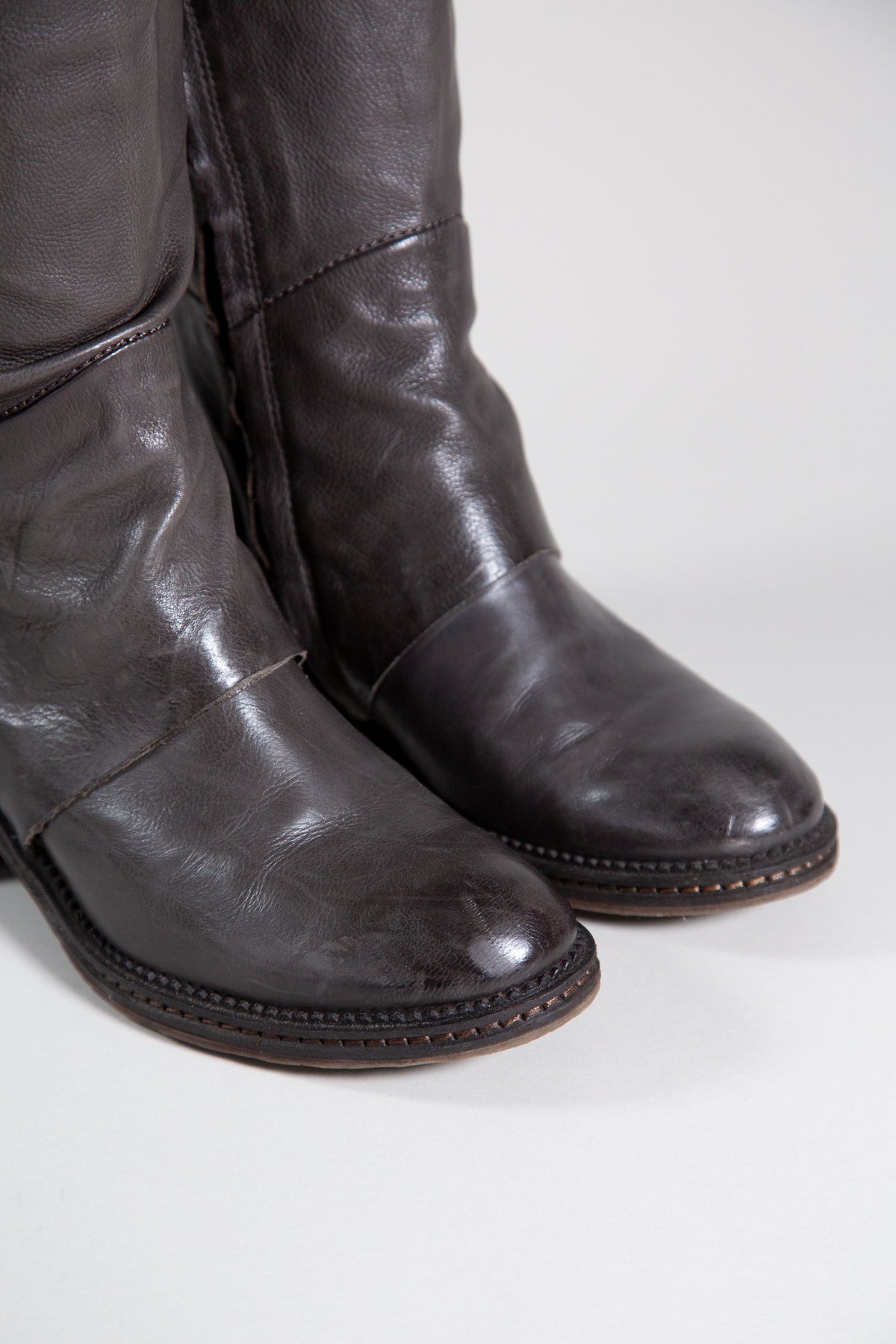 BLACK ULTRA SOFT LEATHER KNEE-HIGH BOOTS