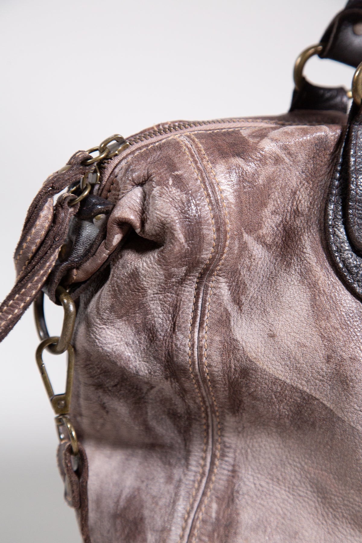 TAUPE LEATHER BOWLING BAG