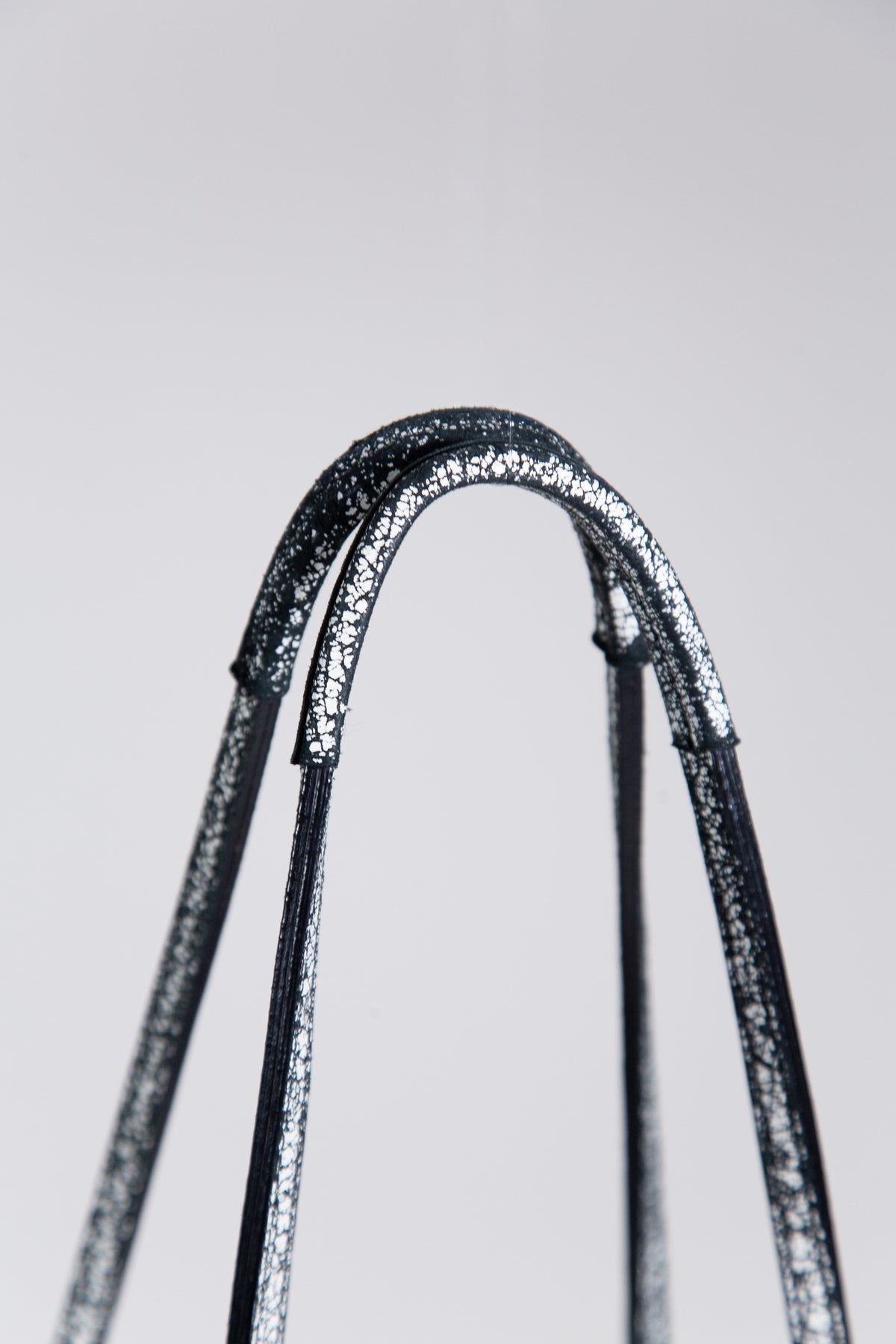 PINKO WHITE CRACKLED LEATHER TOTE BAG