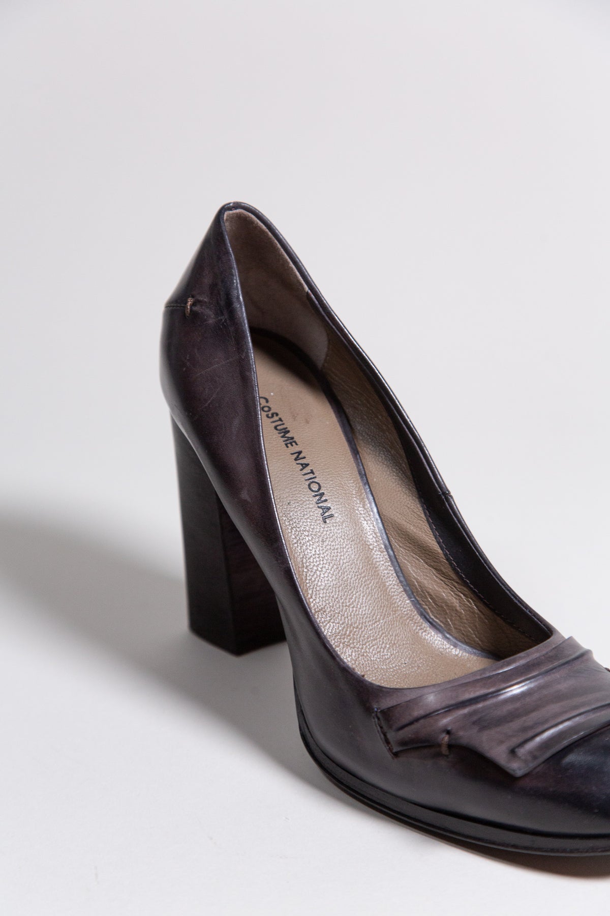 COSTUME NATIONAL LEATHER BLOCK HEEL PUMPS