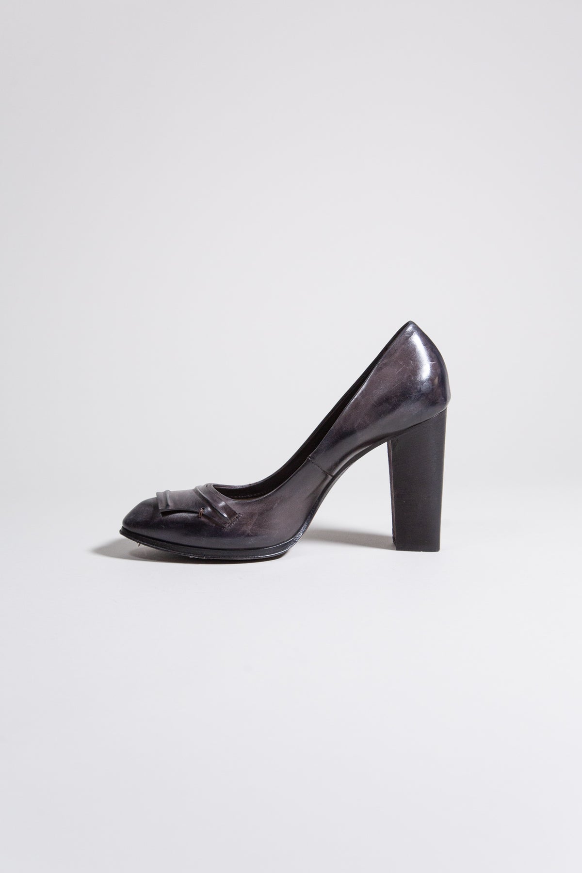 COSTUME NATIONAL LEATHER BLOCK HEEL PUMPS