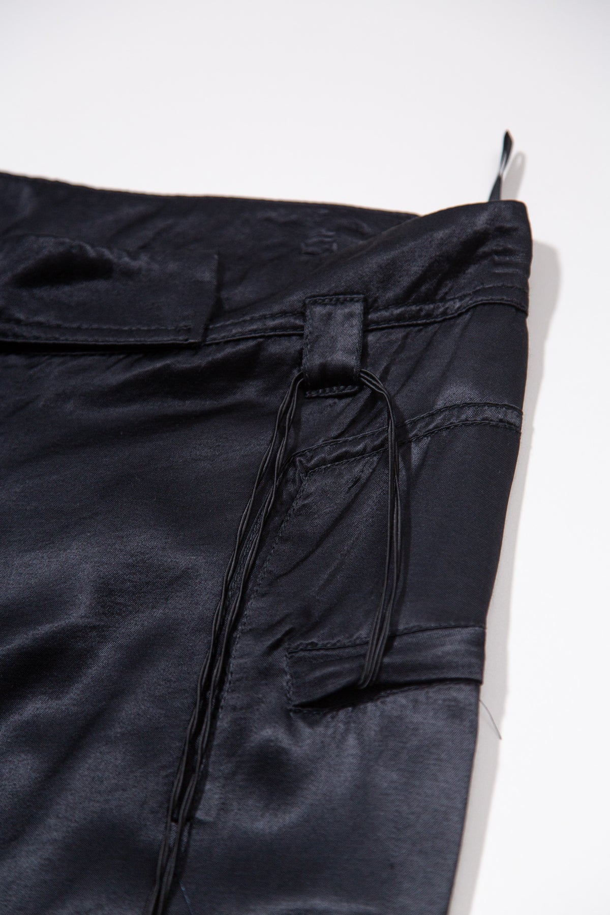 SATIN VISCOSE FRINGE CAPRI PANTS