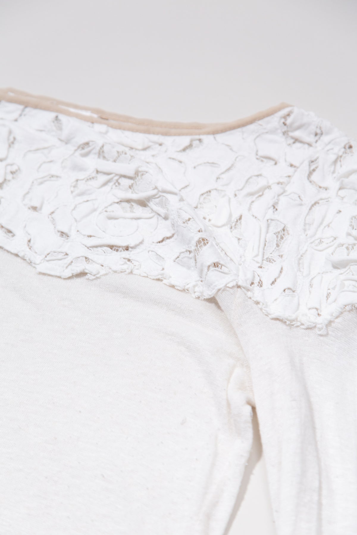 ASYMMETRIC LACE DETAIL LONG TOP