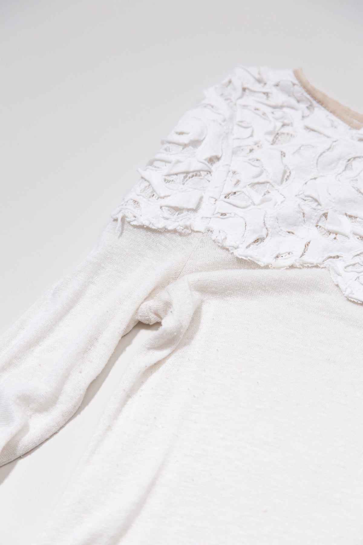 ASYMMETRIC LACE DETAIL LONG TOP