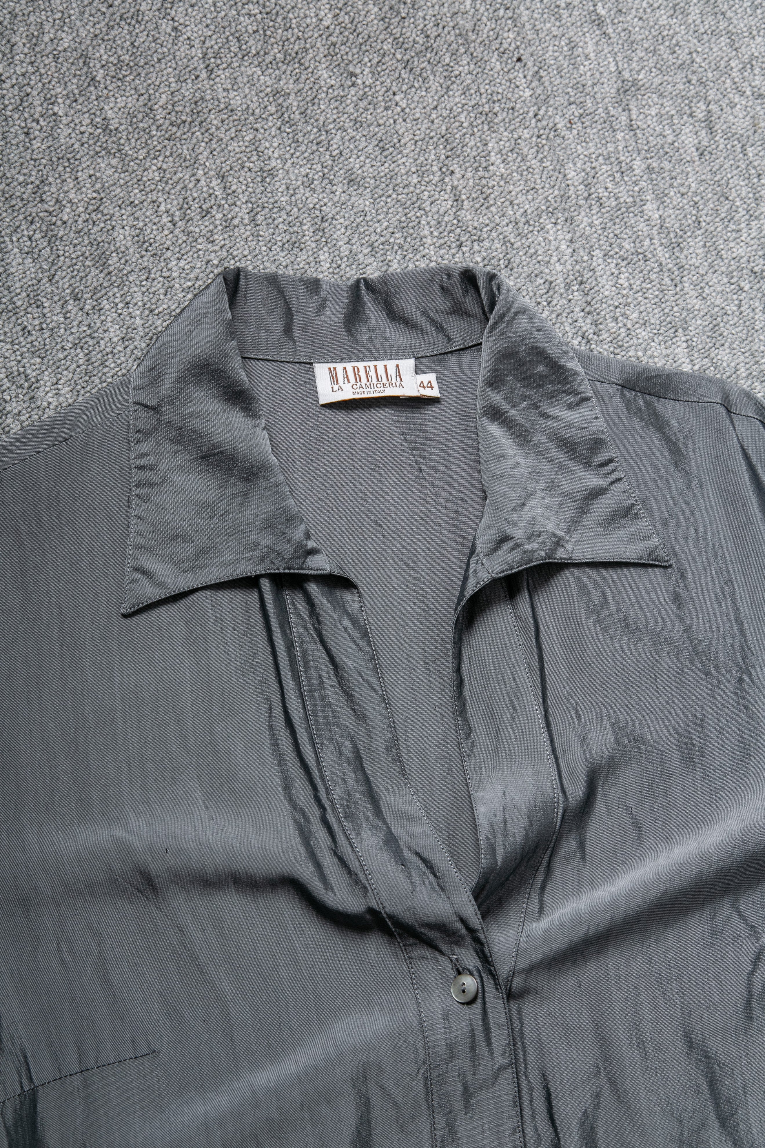 SILK SILVER BUTTONED TOP