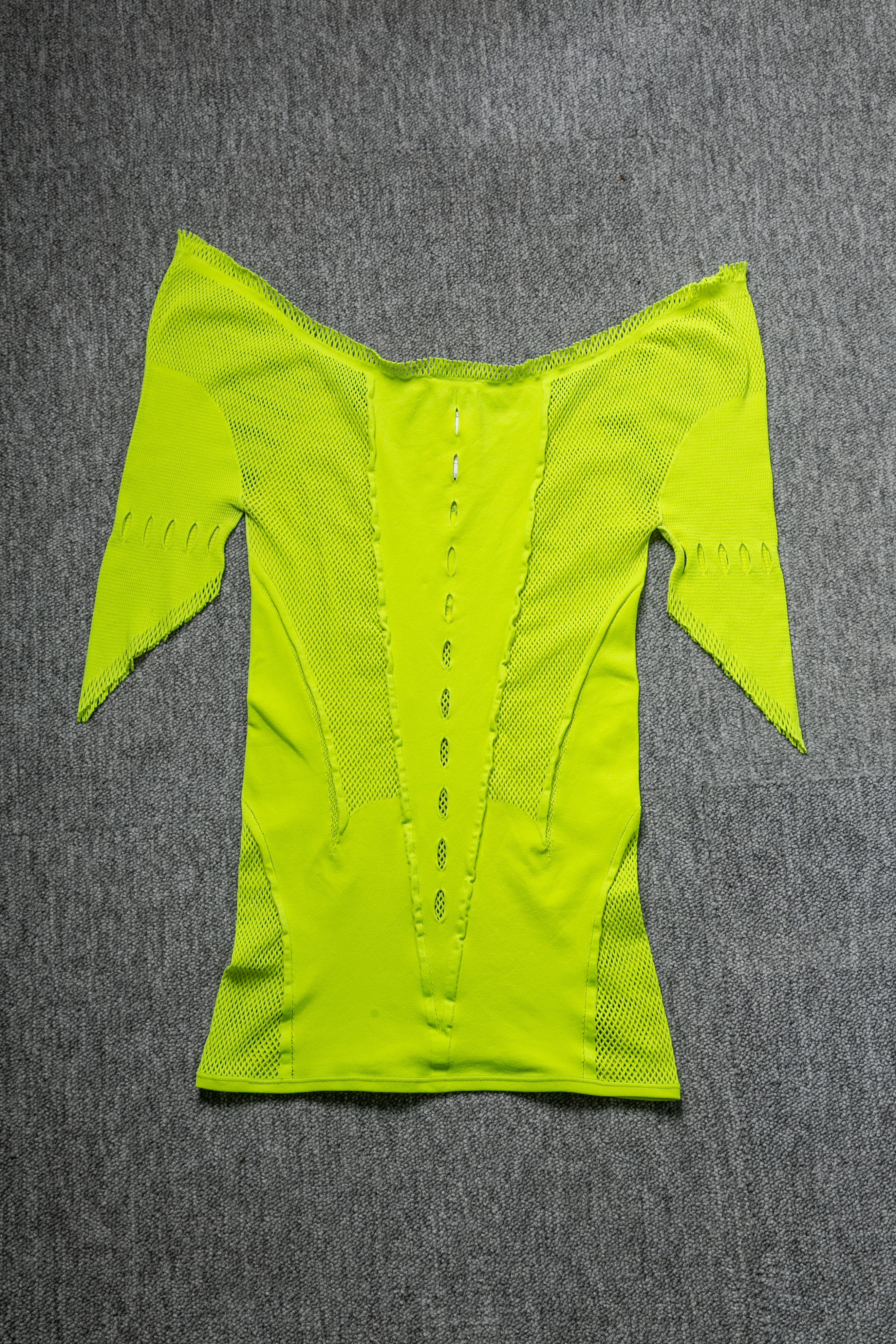 NEON CUT-OUT TOP