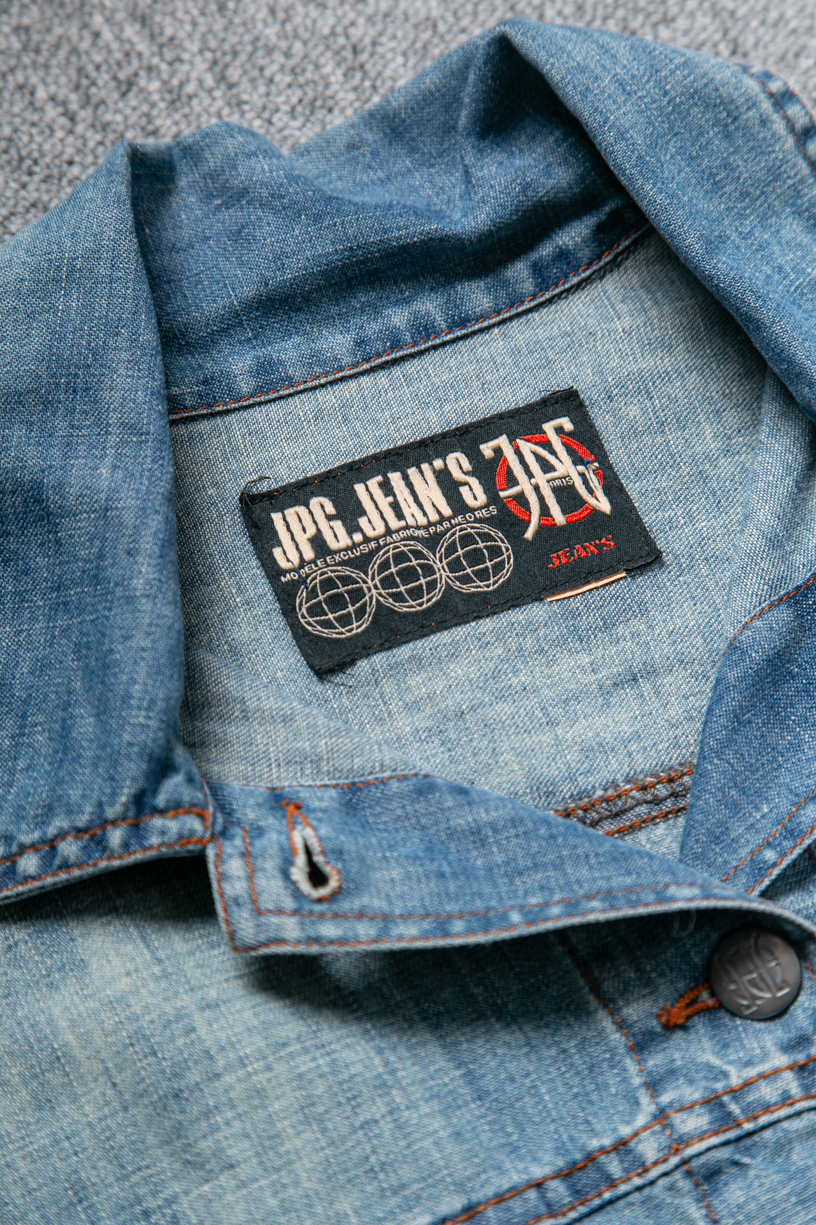 DENIM CROPPED JACKET