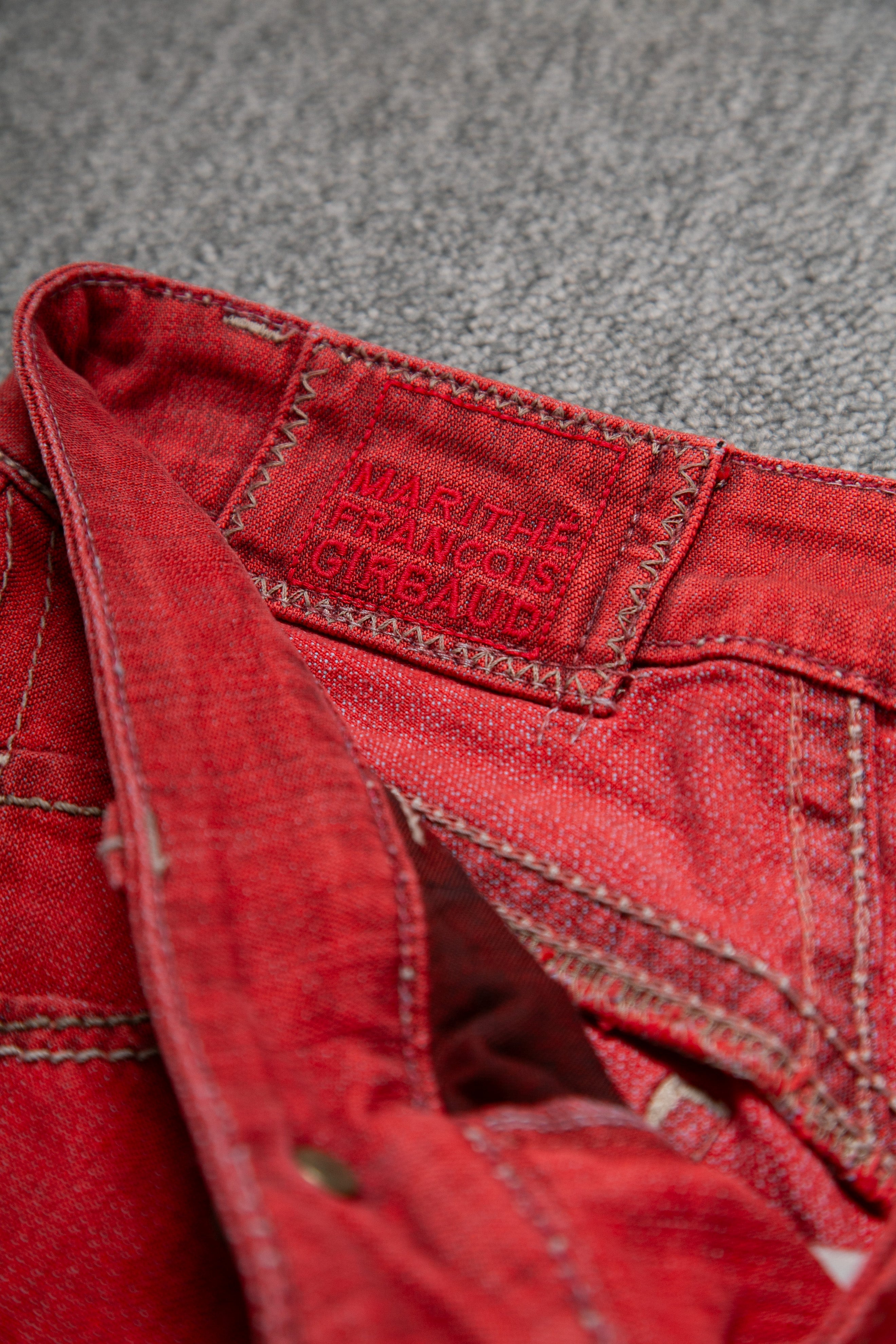 WASHED RED CAPRI