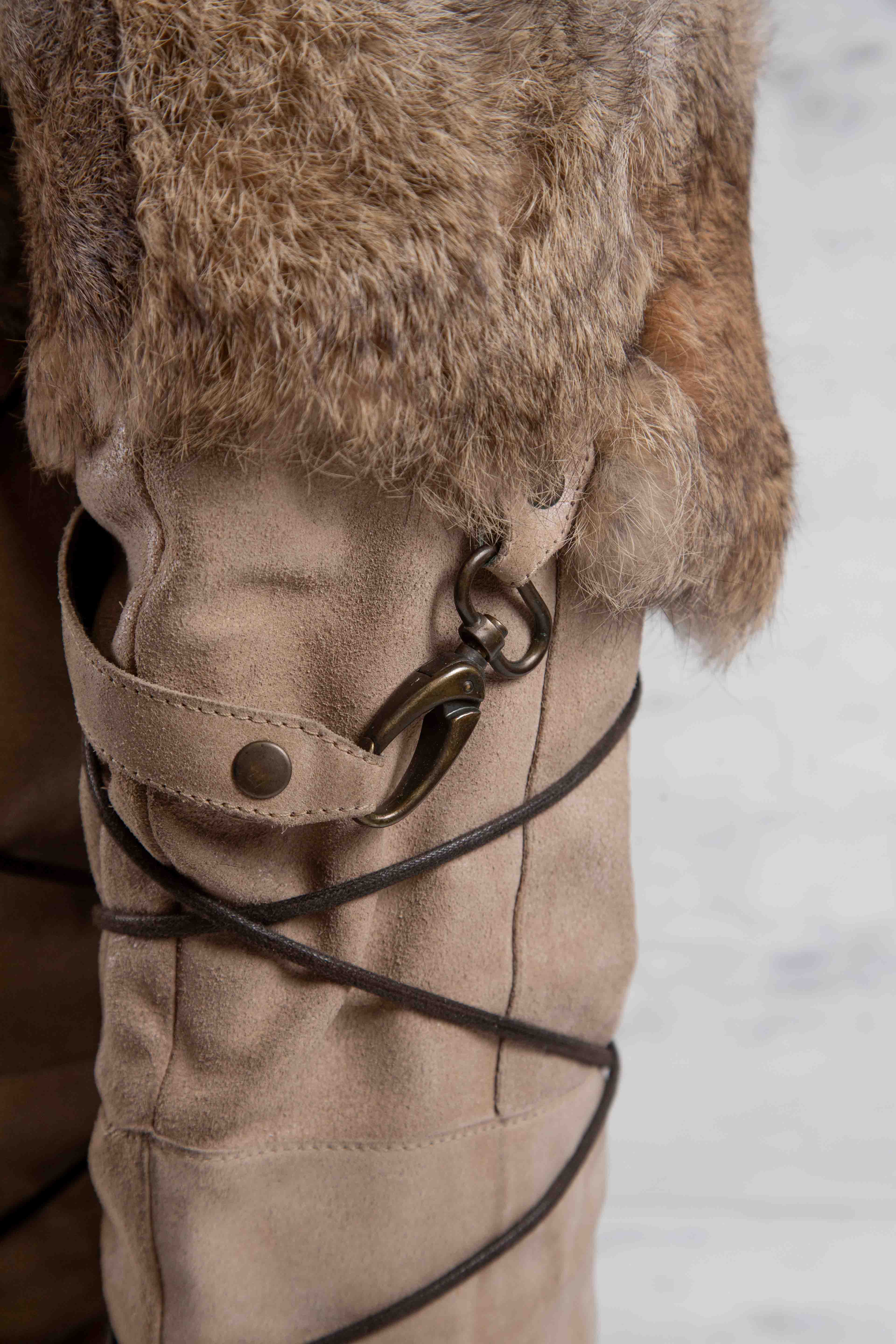 LACE-UP FUR KNEE LEATHER BOOTS