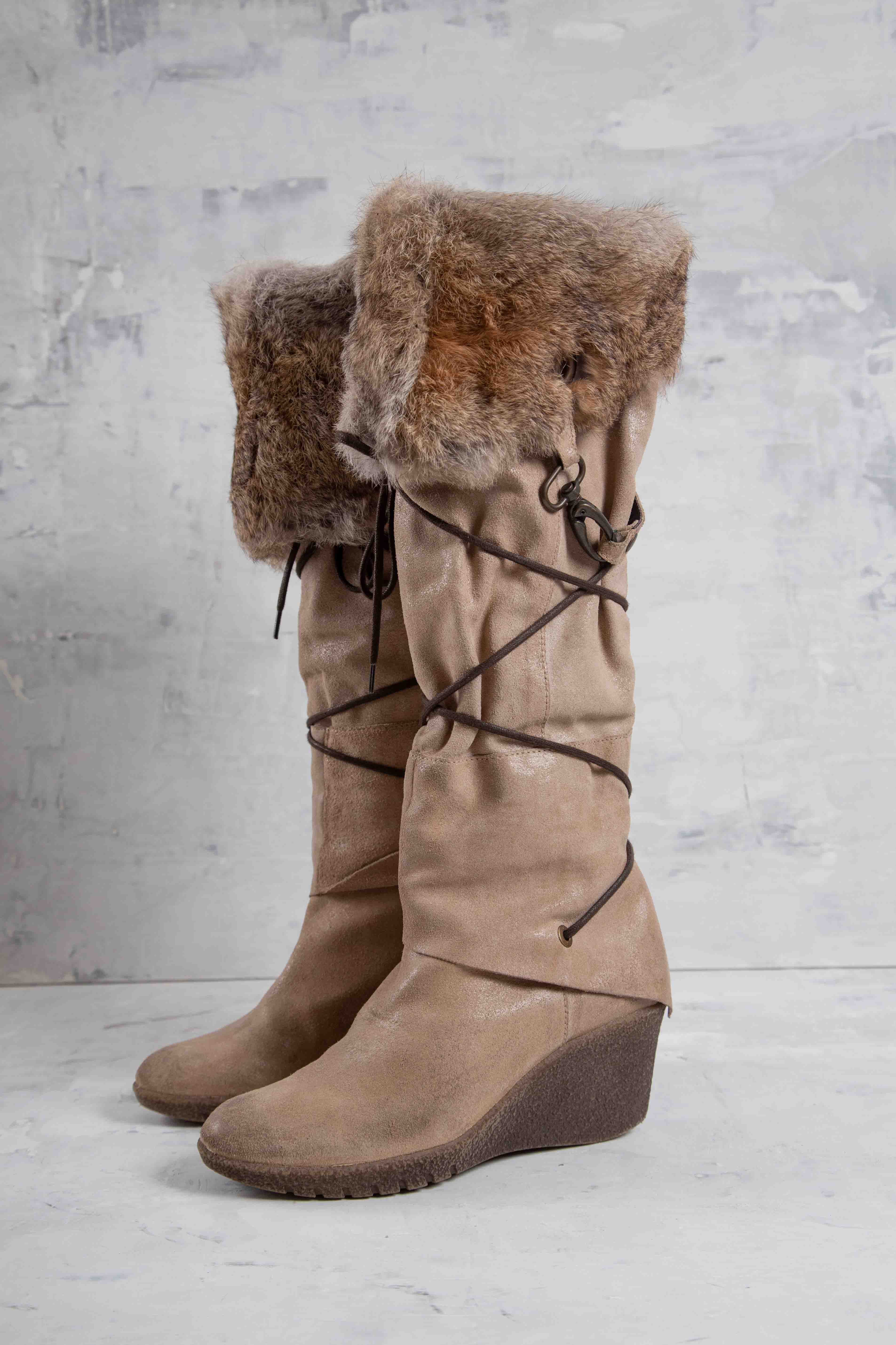 LACE-UP FUR KNEE LEATHER BOOTS