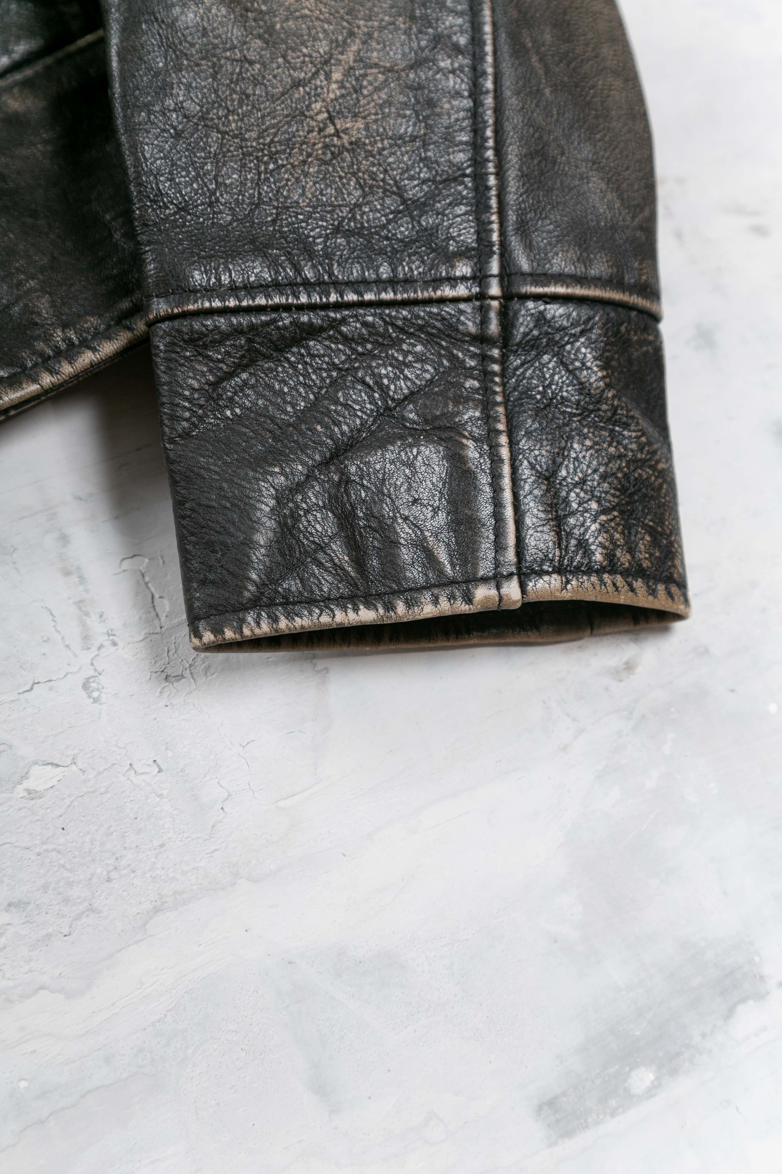 DISTRESSED LEATHER BOXY JACKET