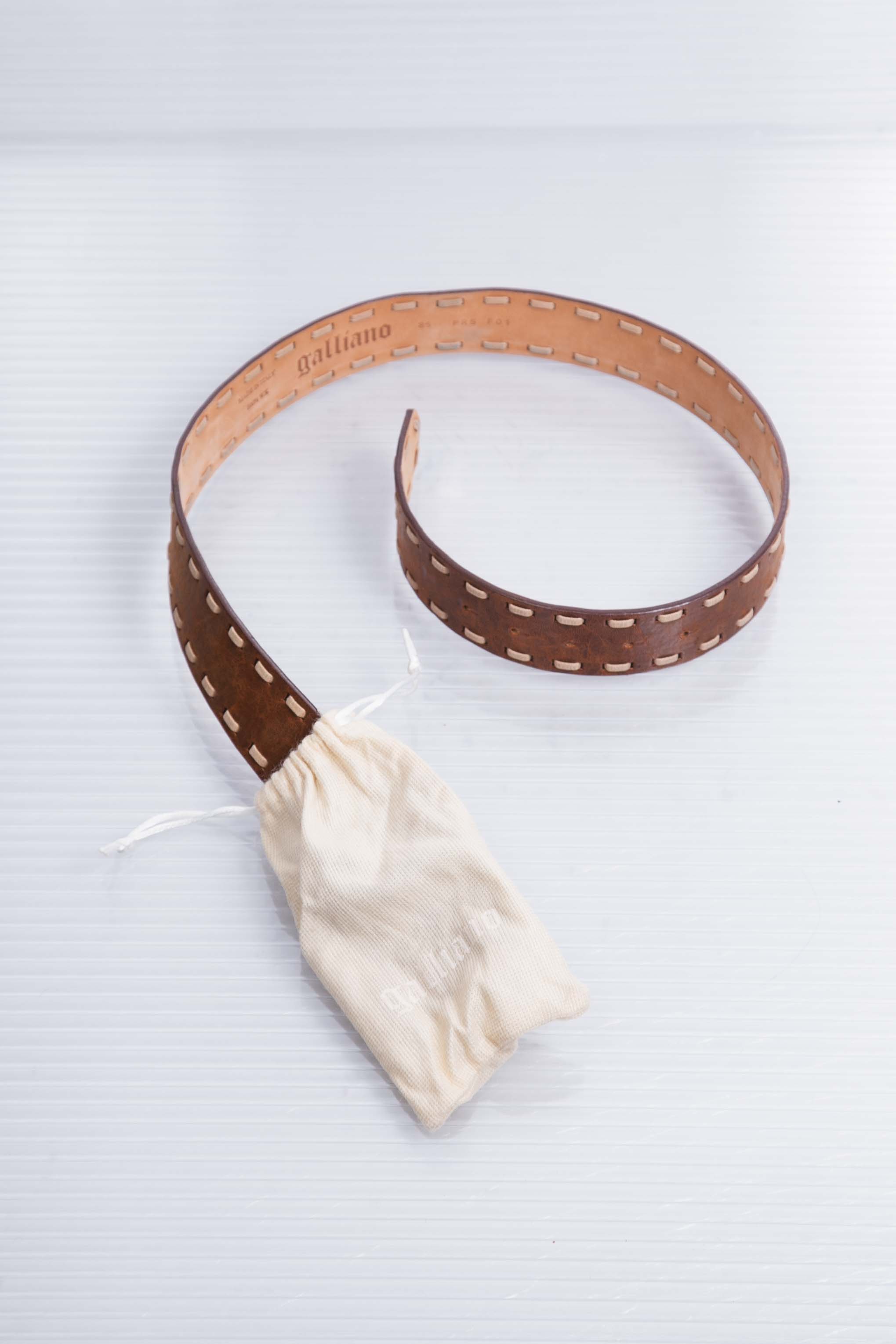 BROWN LACED METAL PLATED BELT