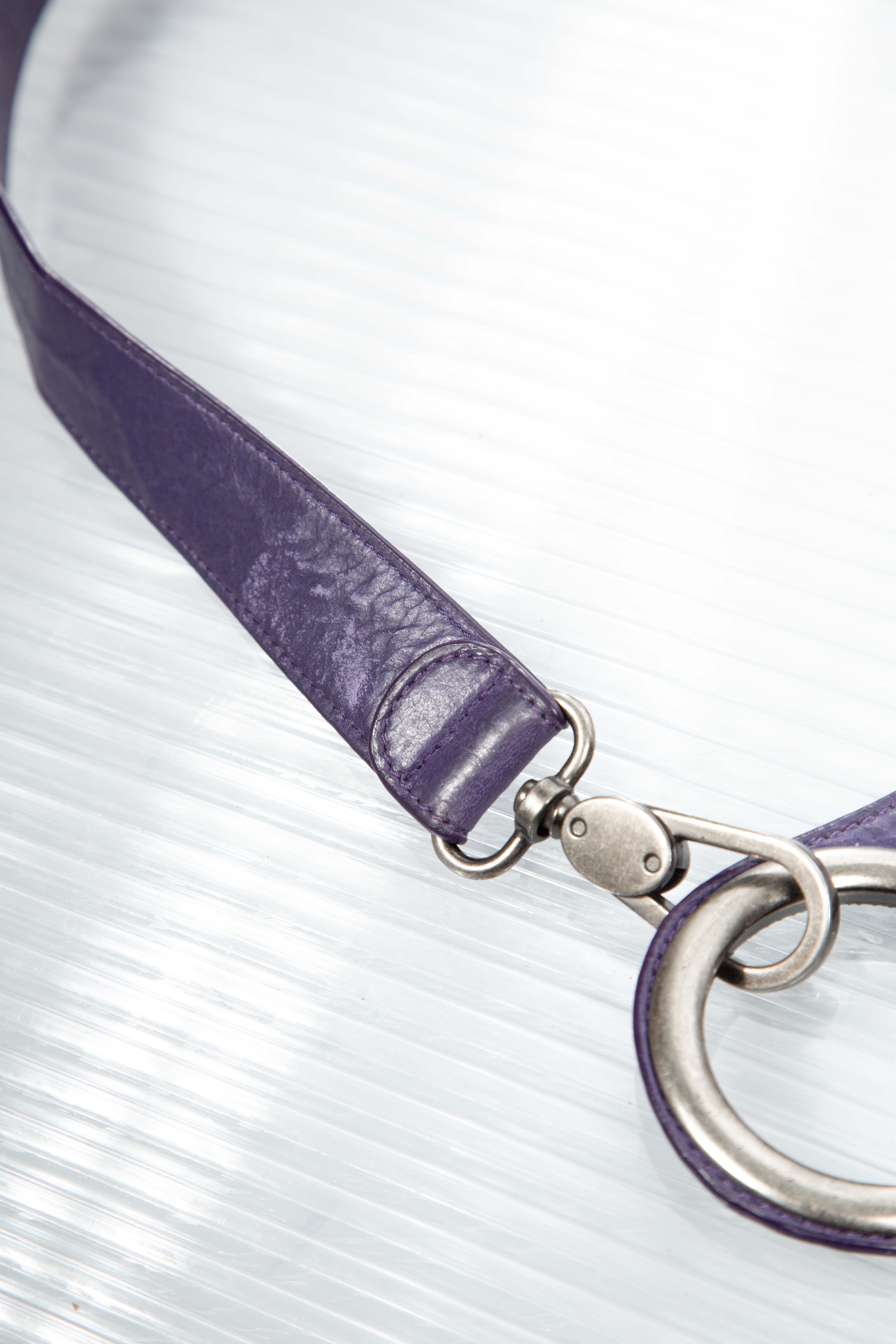 PURPLE LOOP BUCKLED LEATHER BELT