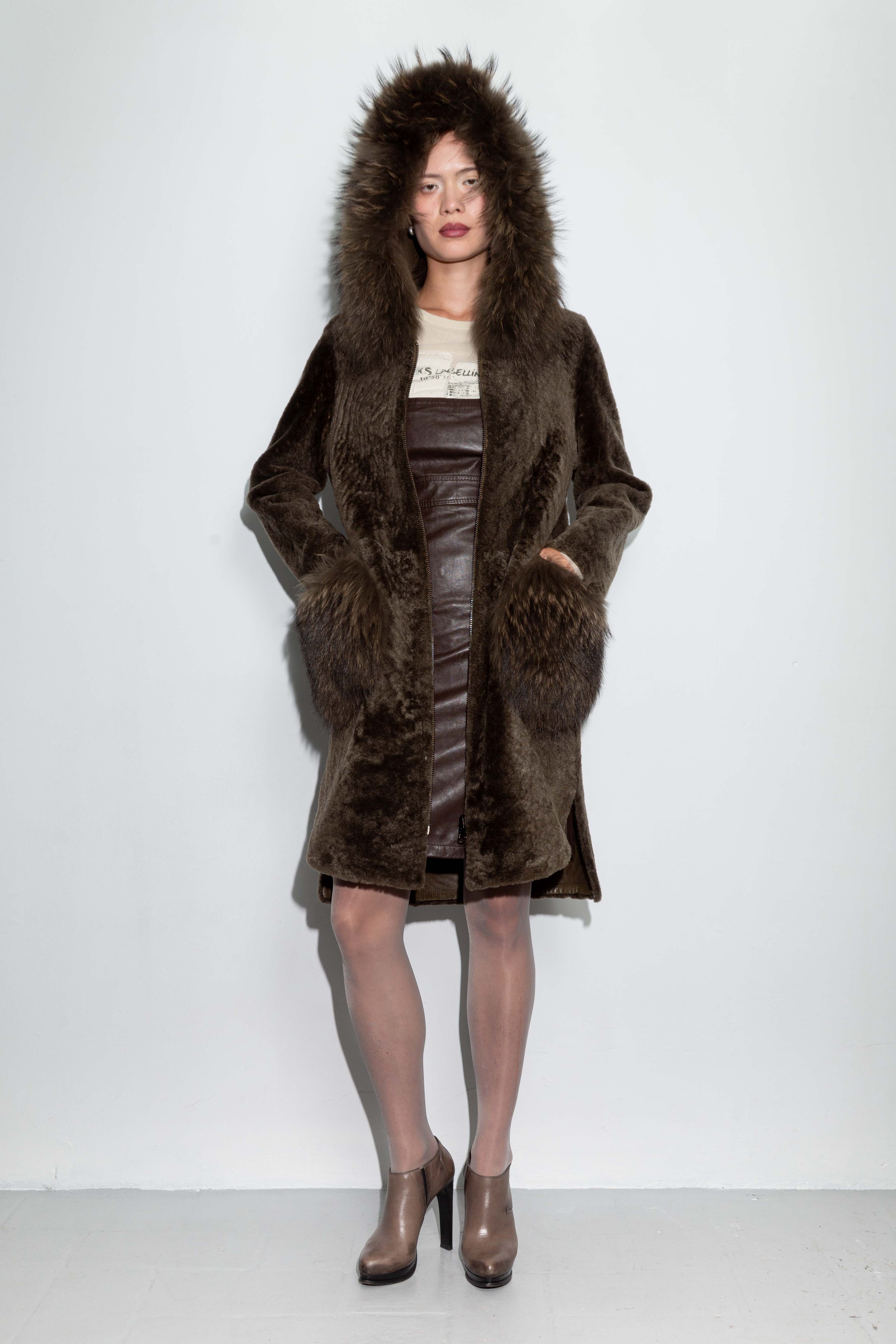 GREEN DOUBLE SIDED LEATHER AND FUR COAT