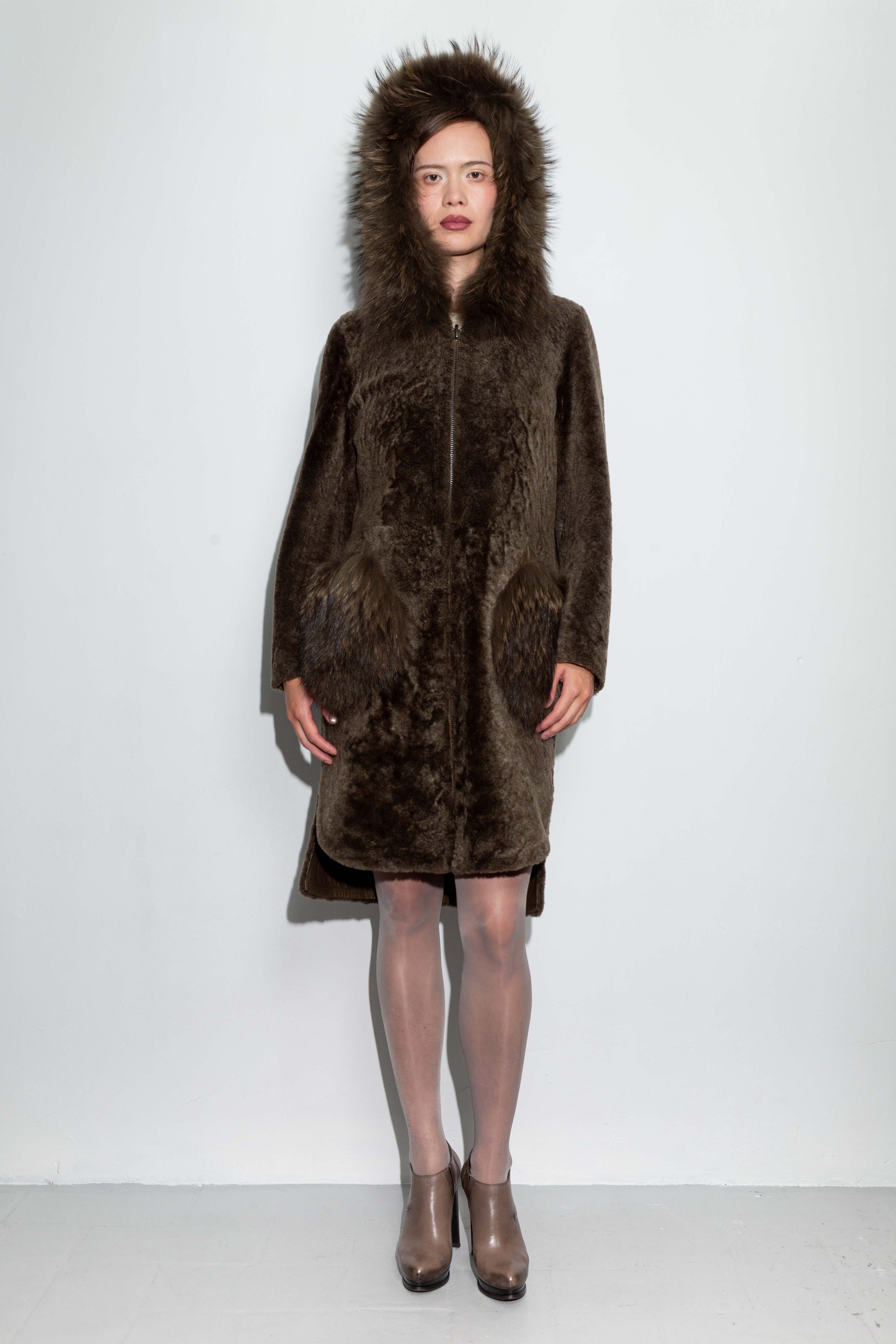 GREEN DOUBLE SIDED LEATHER AND FUR COAT