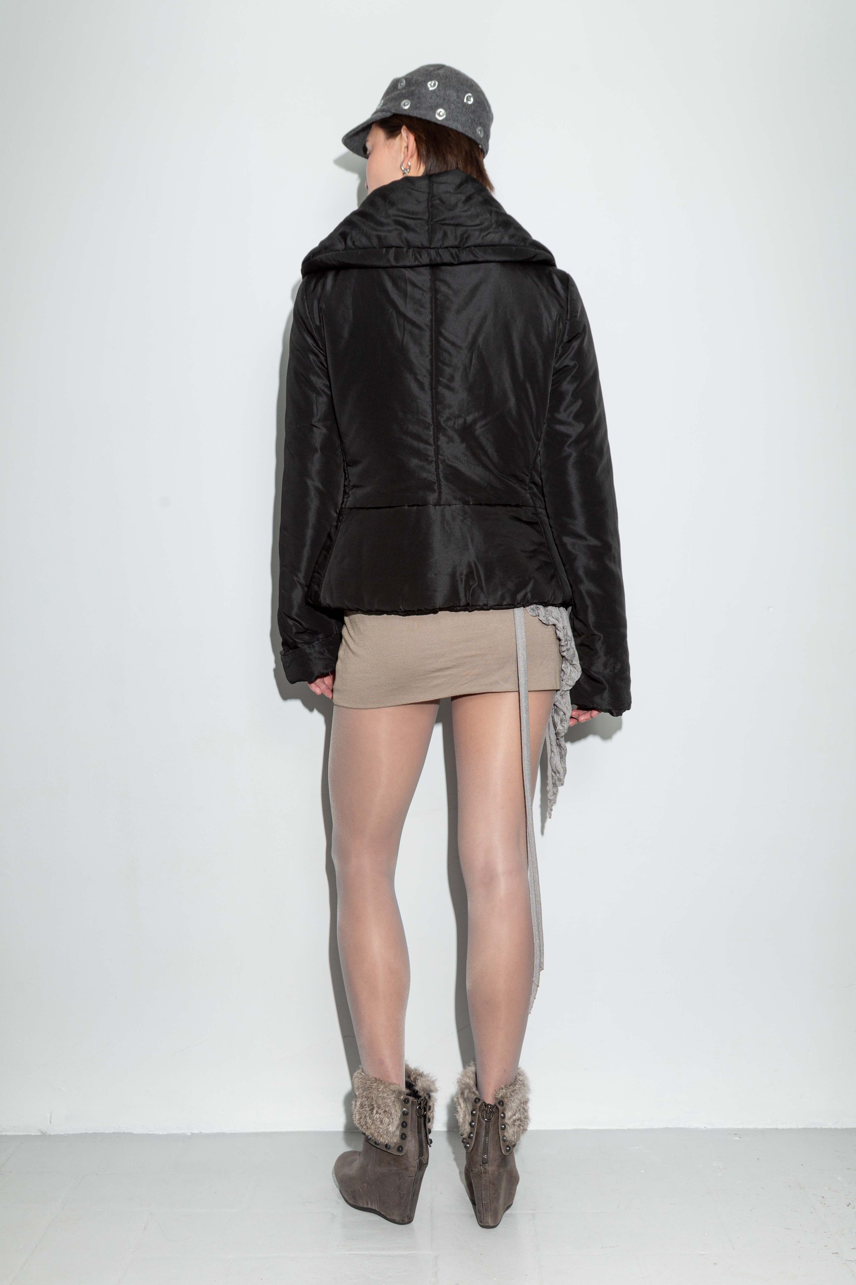 BLACK BOW PUFFER COAT