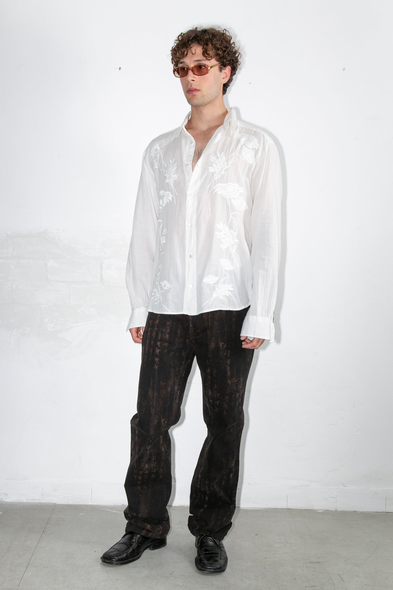 D&G Flowers Buttoned