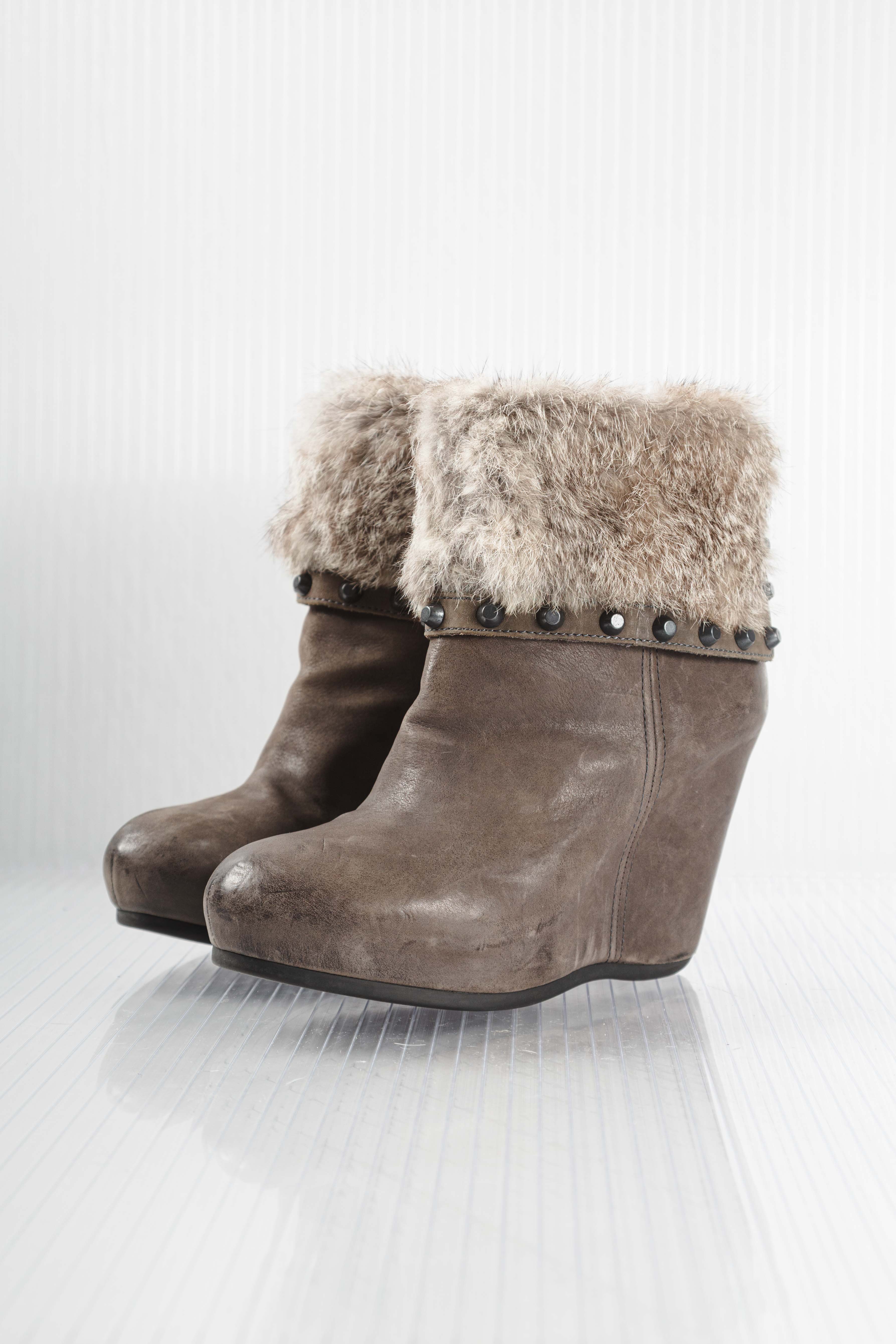 FUR STUDDED LEATHER WEDGES BOOTS