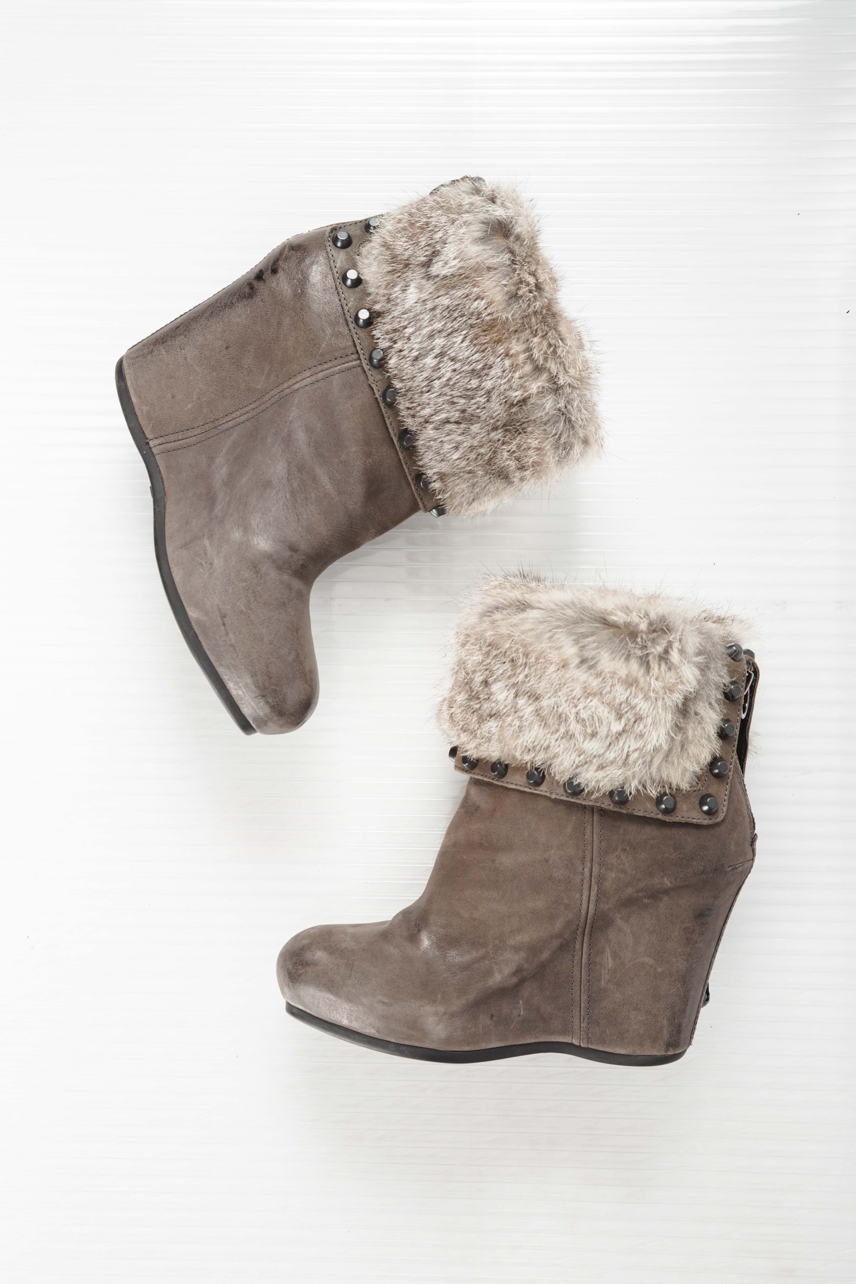 FUR STUDDED LEATHER WEDGES BOOTS