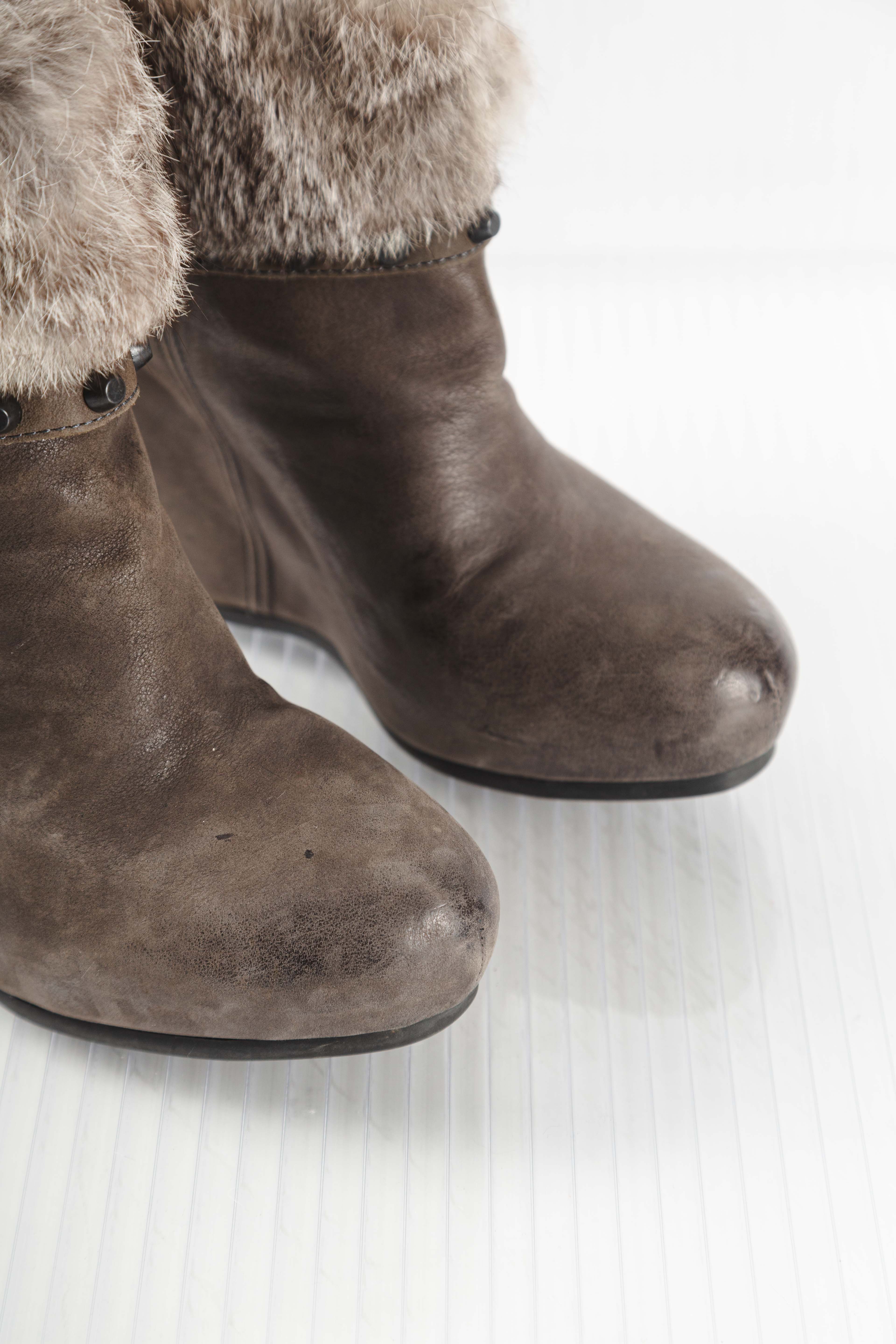 FUR STUDDED LEATHER WEDGES BOOTS