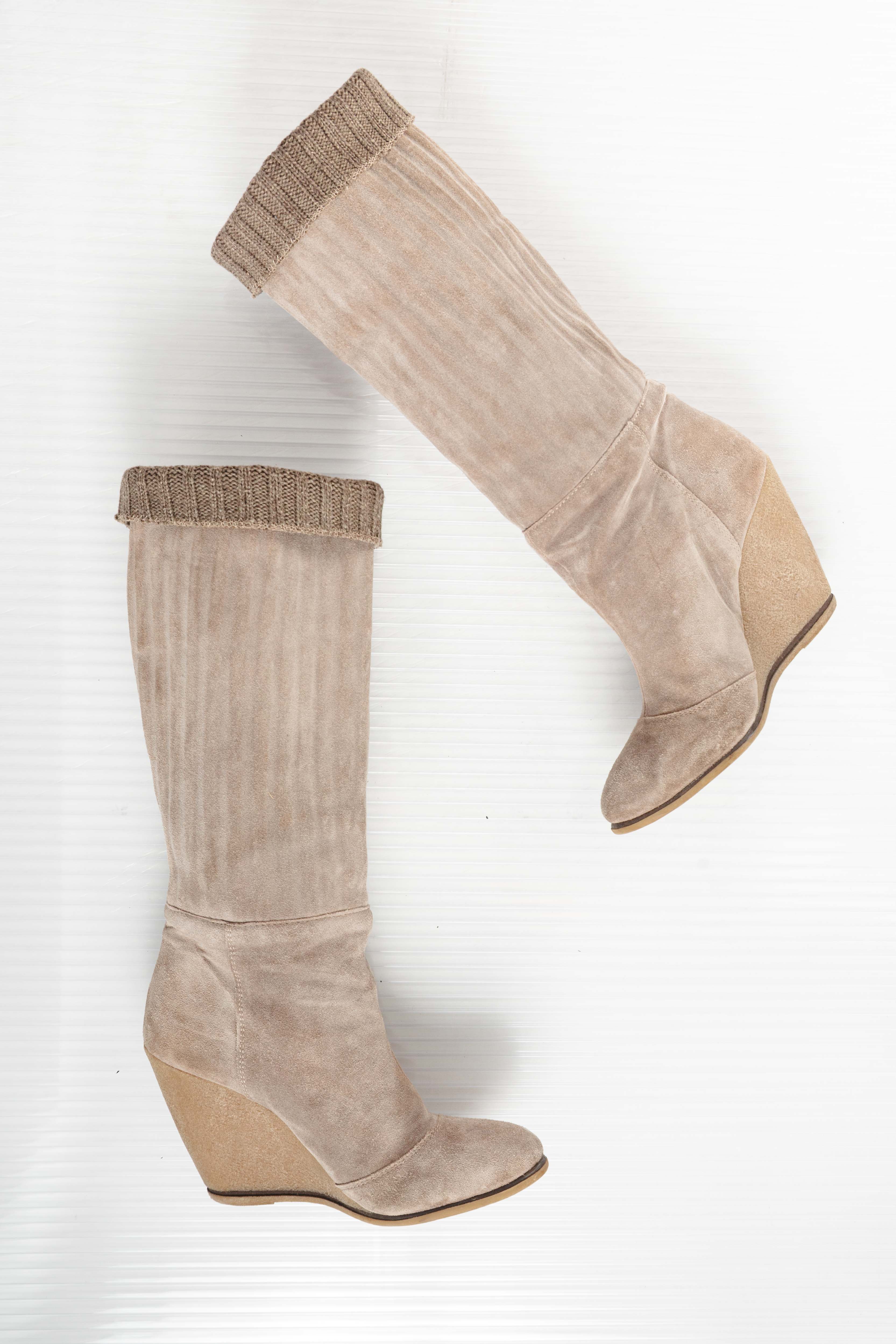 BEIGE RIBBED LEATHER WEDGES BOOTS