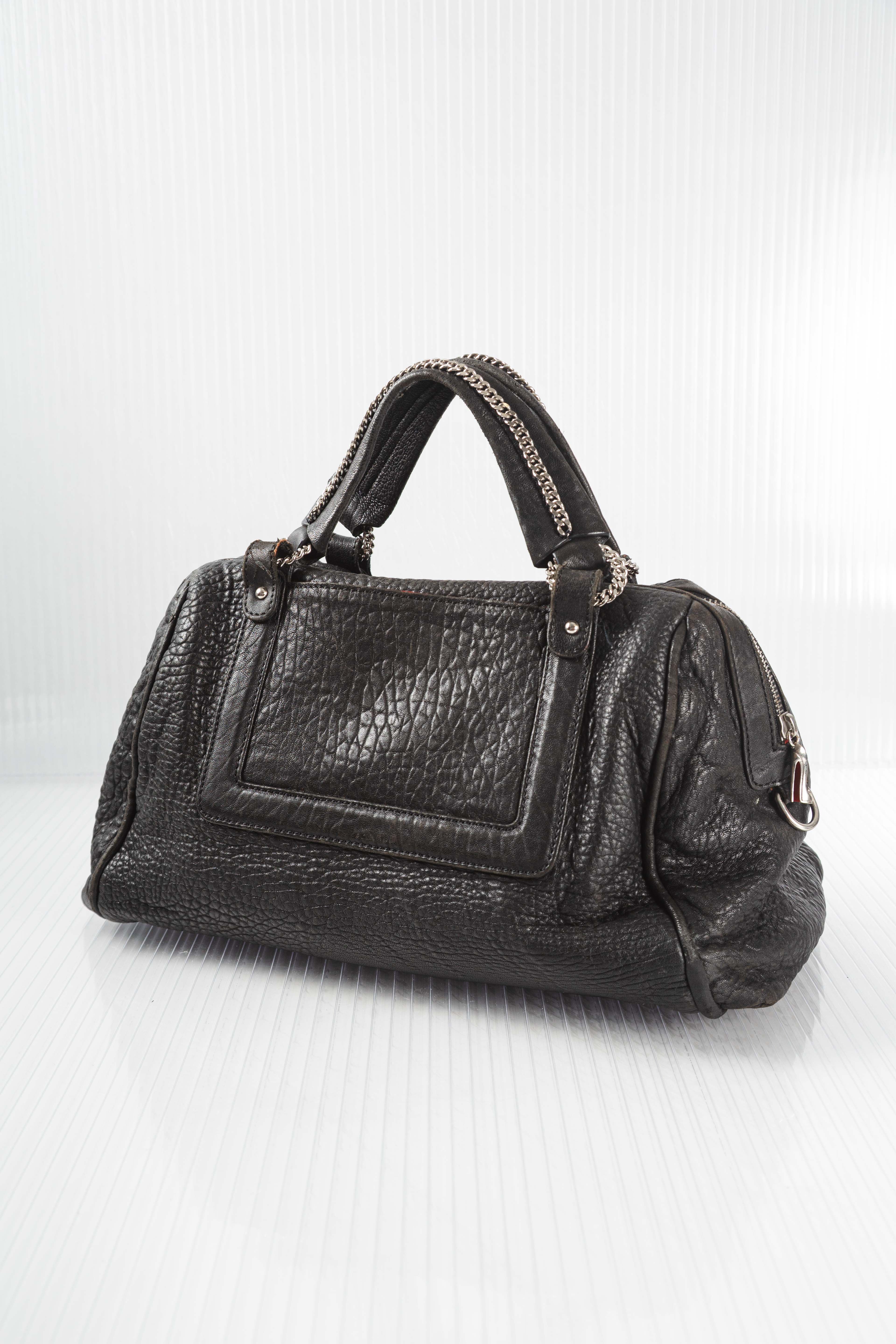 BLACK BOW CHAINED HANDLEBAG