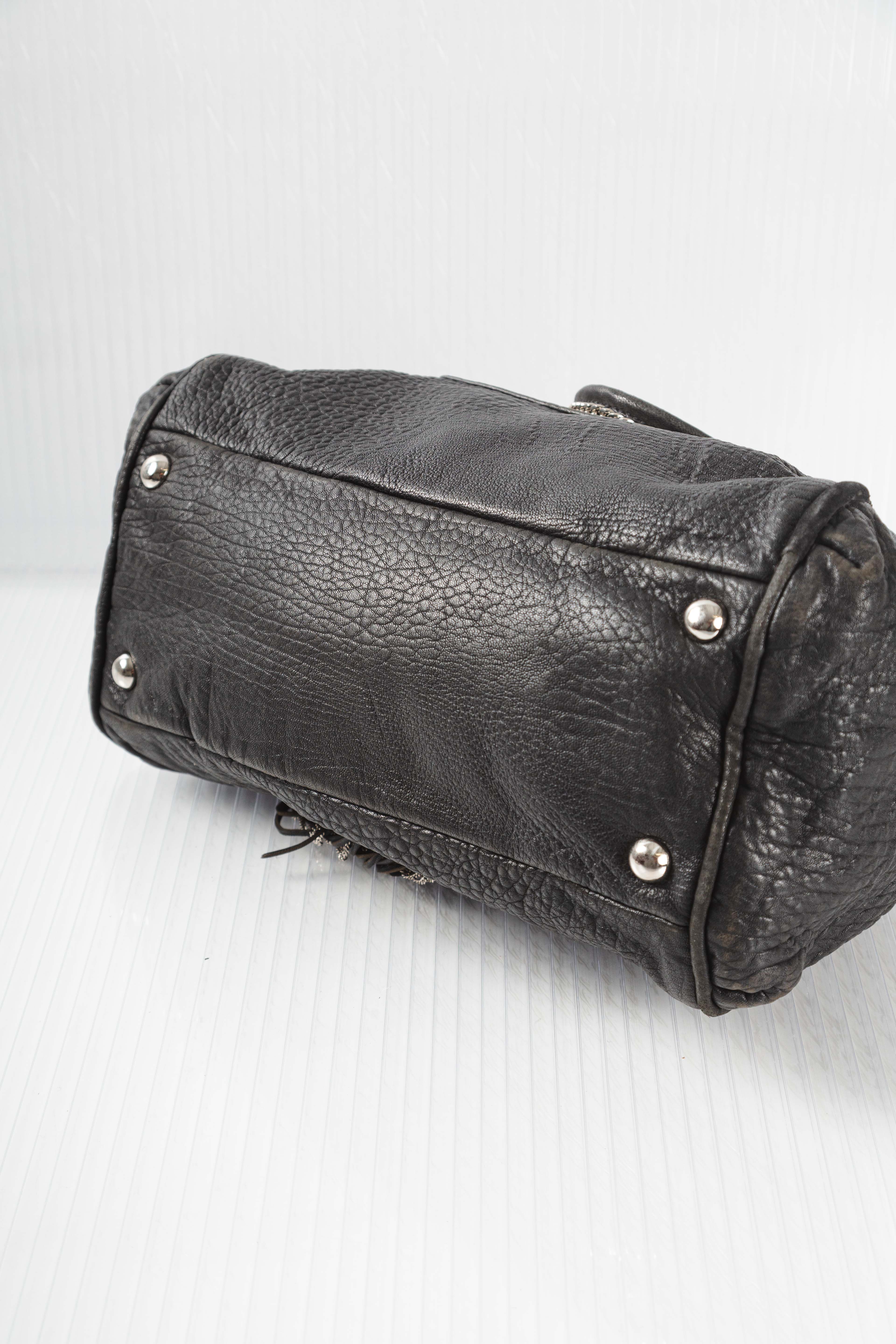 BLACK BOW CHAINED HANDLEBAG