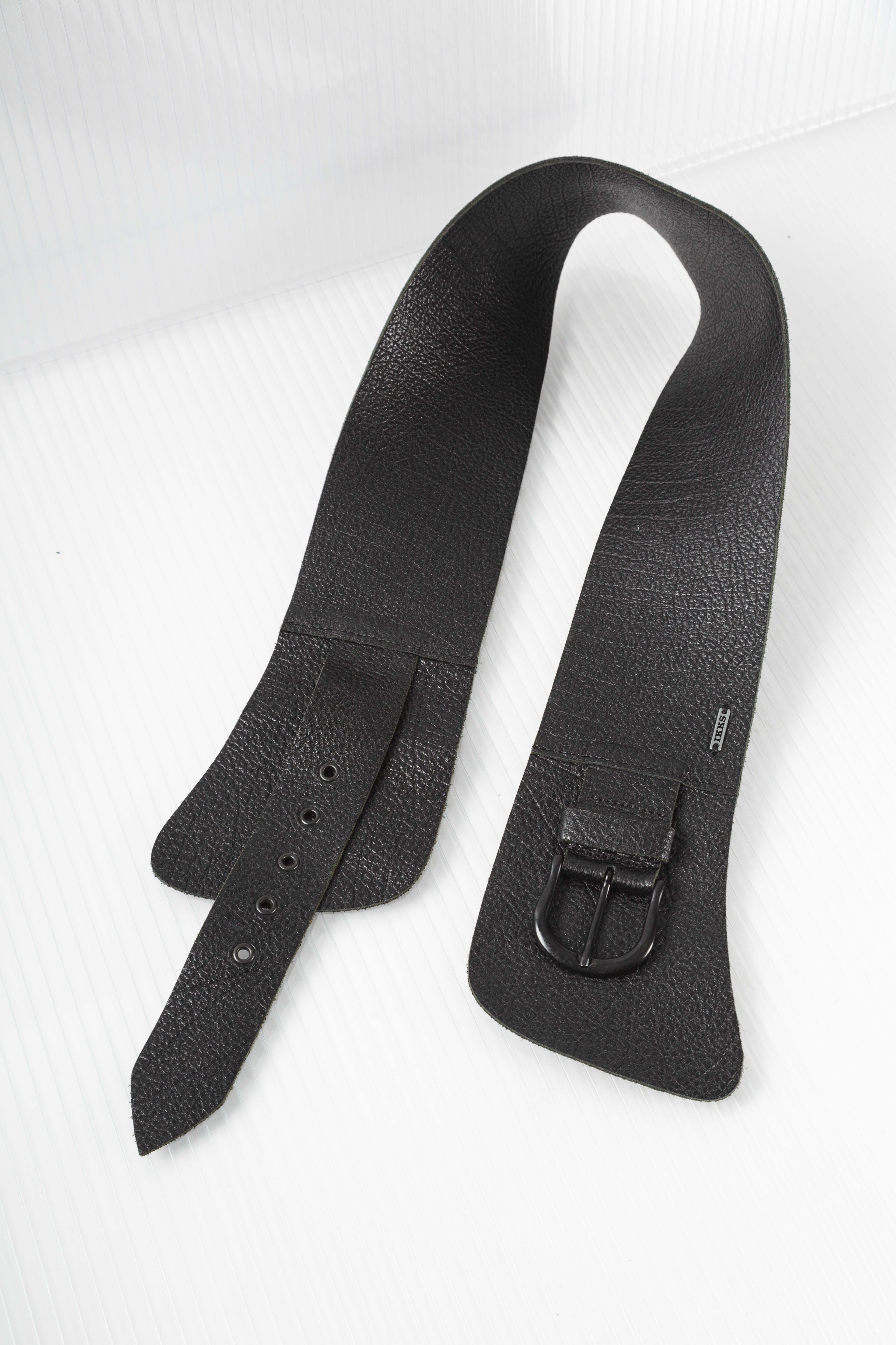 WIDE LEATHER BELT