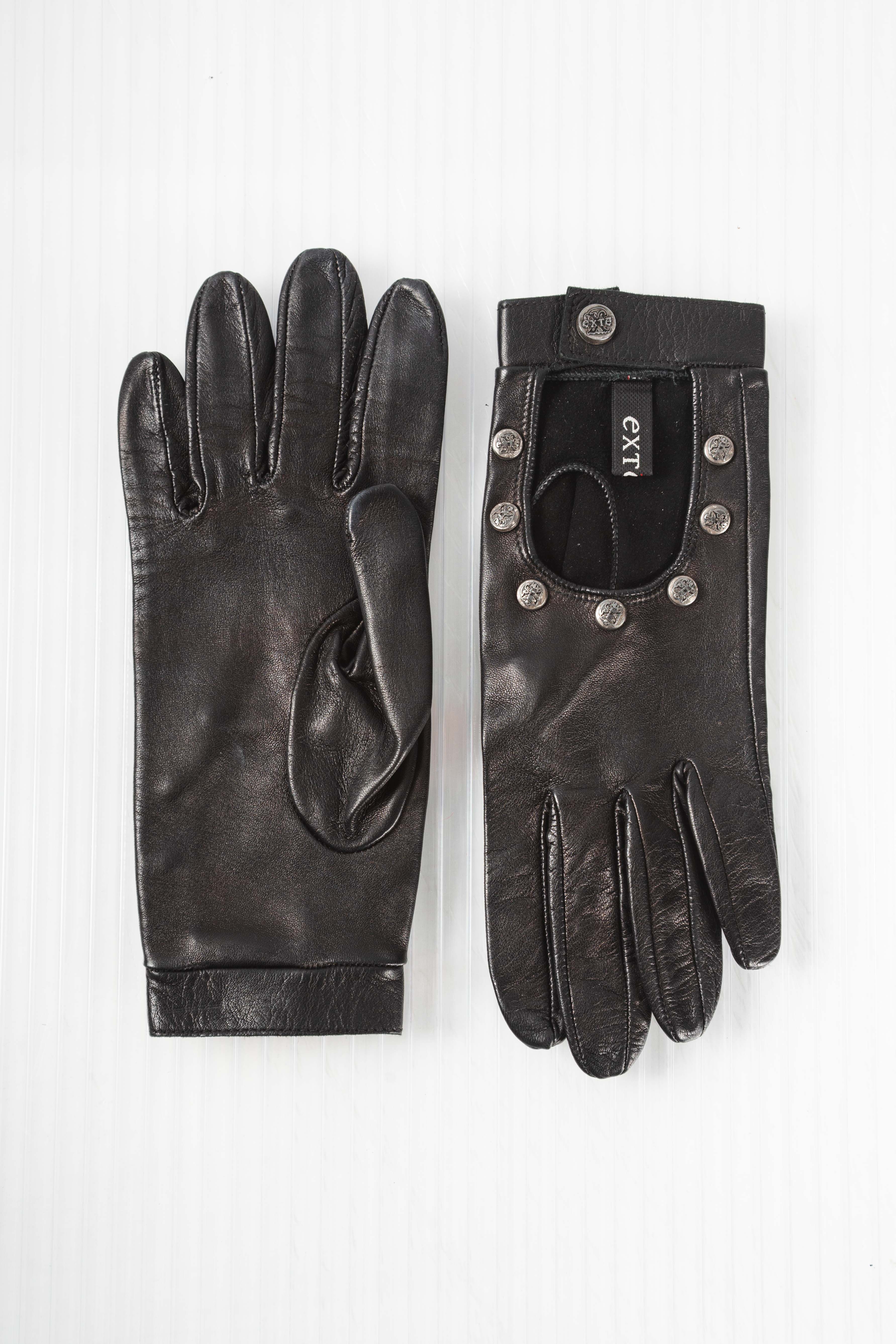 LEATHER CUT-OUT STUDDED GLOVES