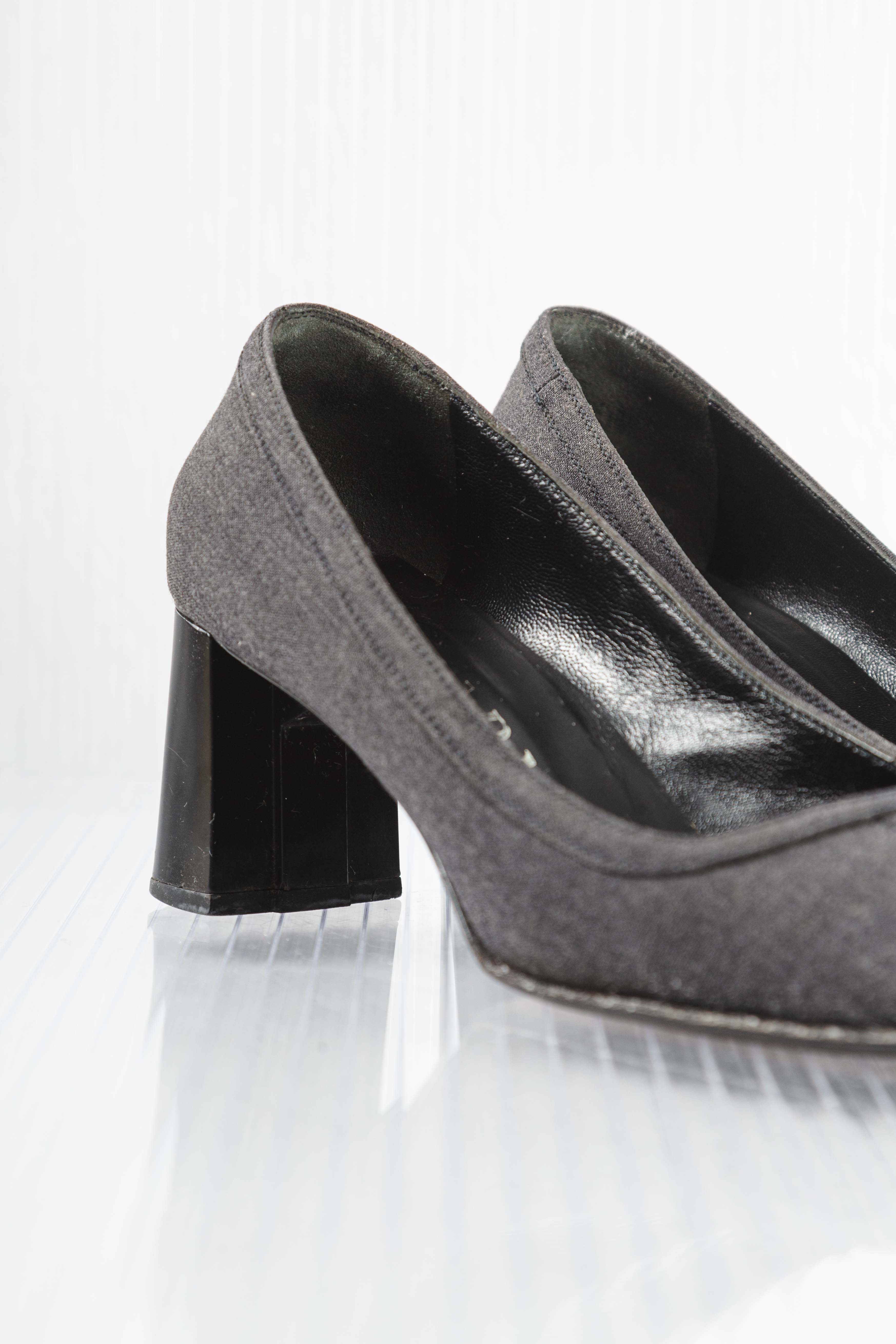 OFFICE PUMPS TWEED HEELS