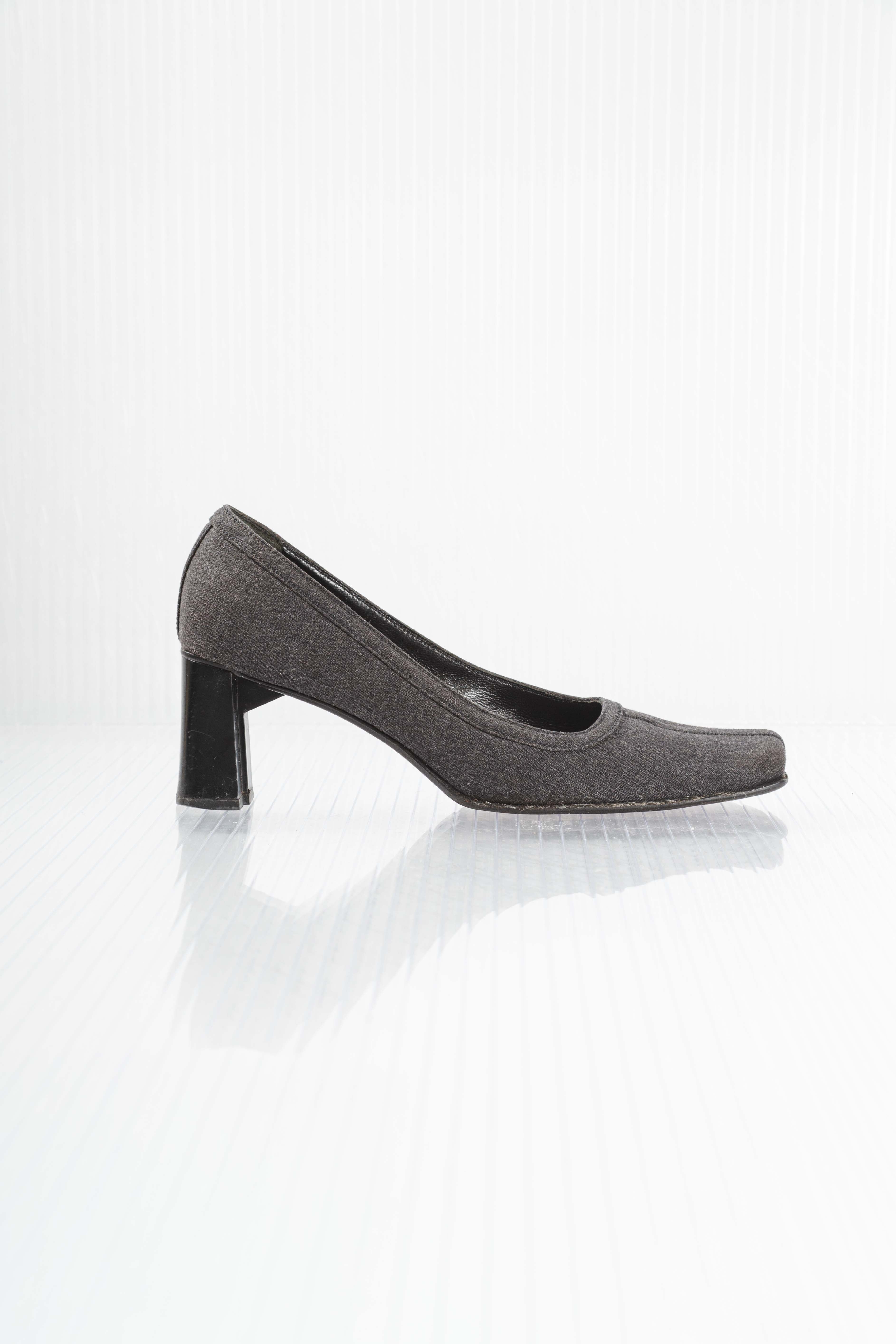OFFICE PUMPS TWEED HEELS
