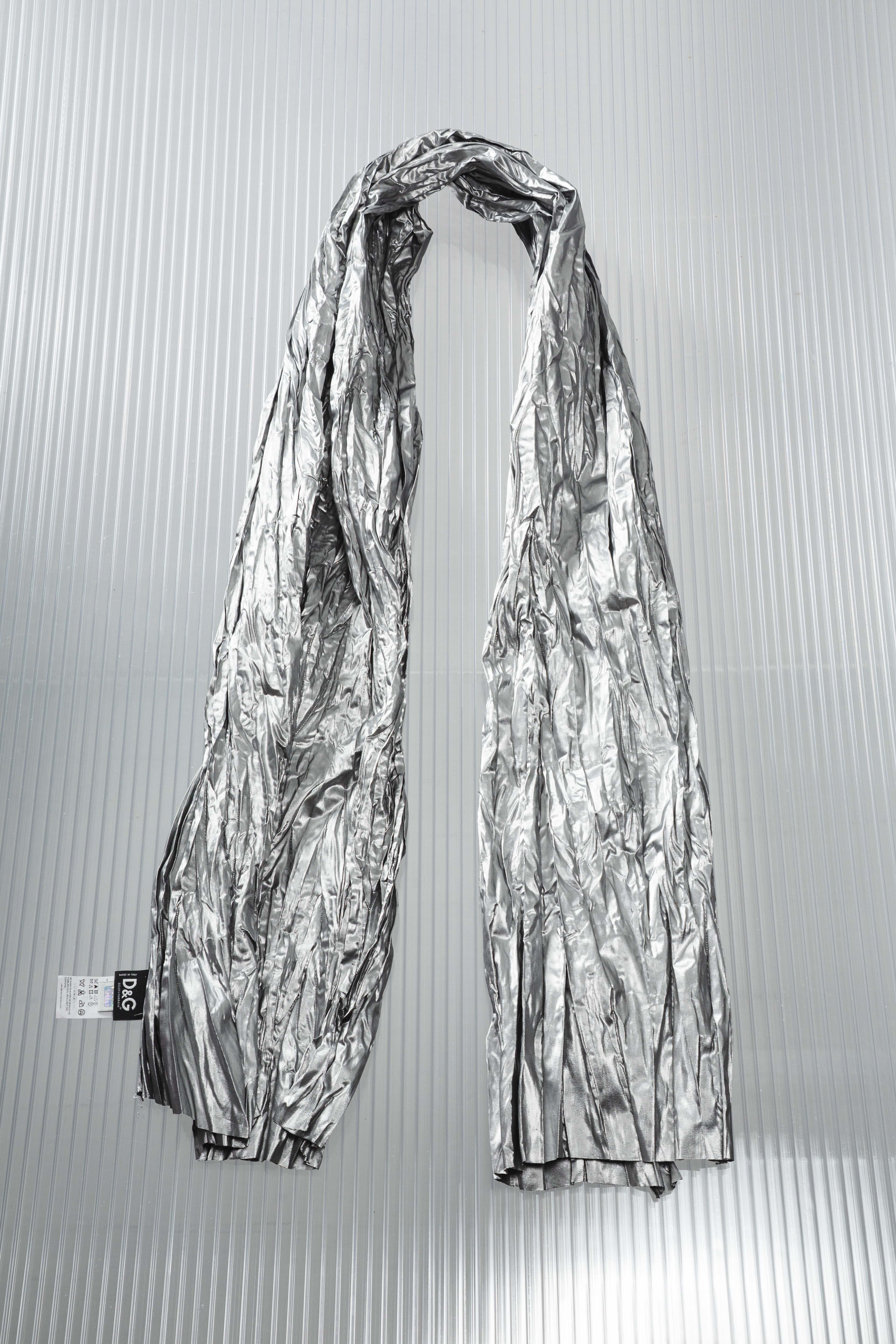 SILVER METALLIC SCARF