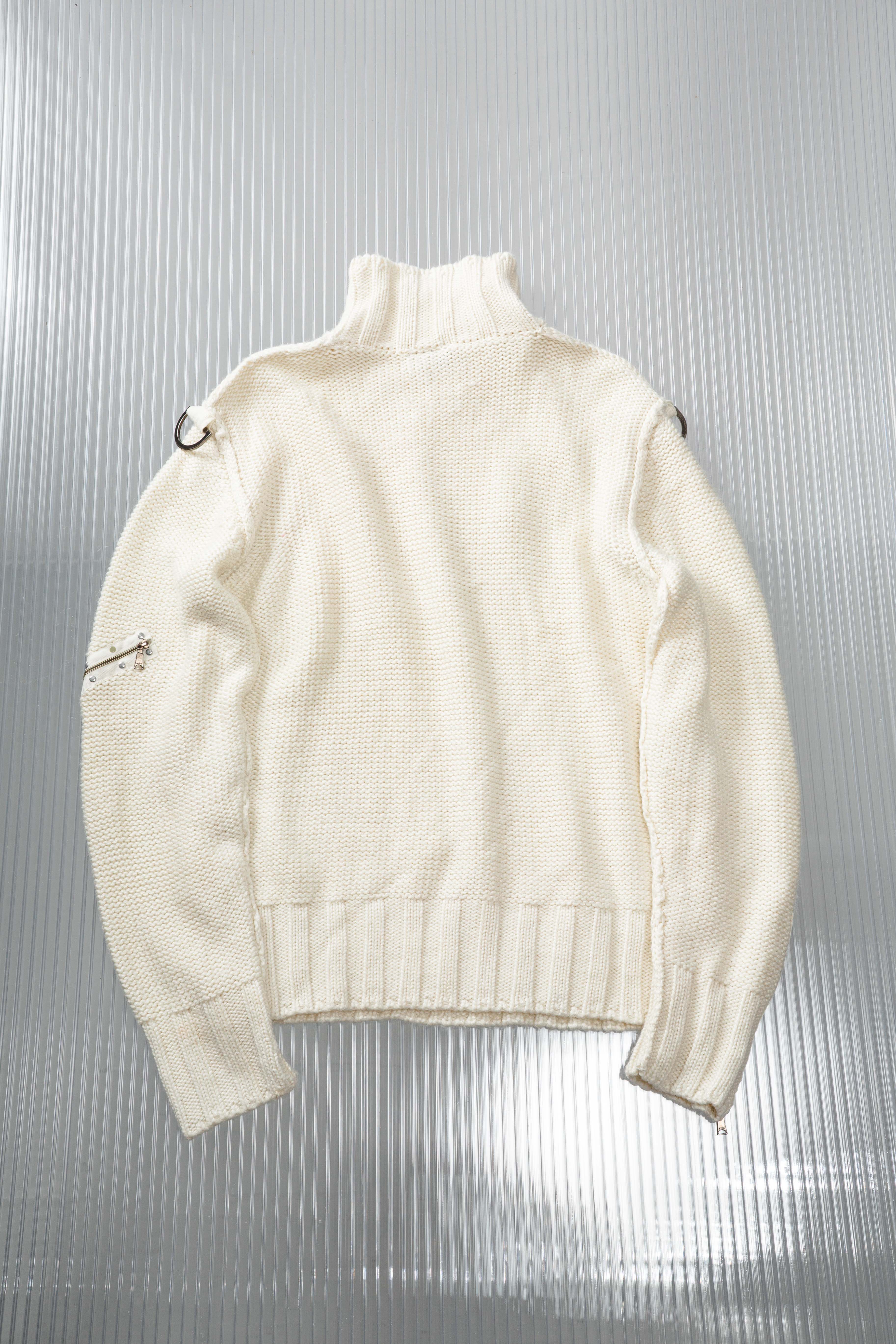 WHITE ZIPPED UTILITY SWEATER