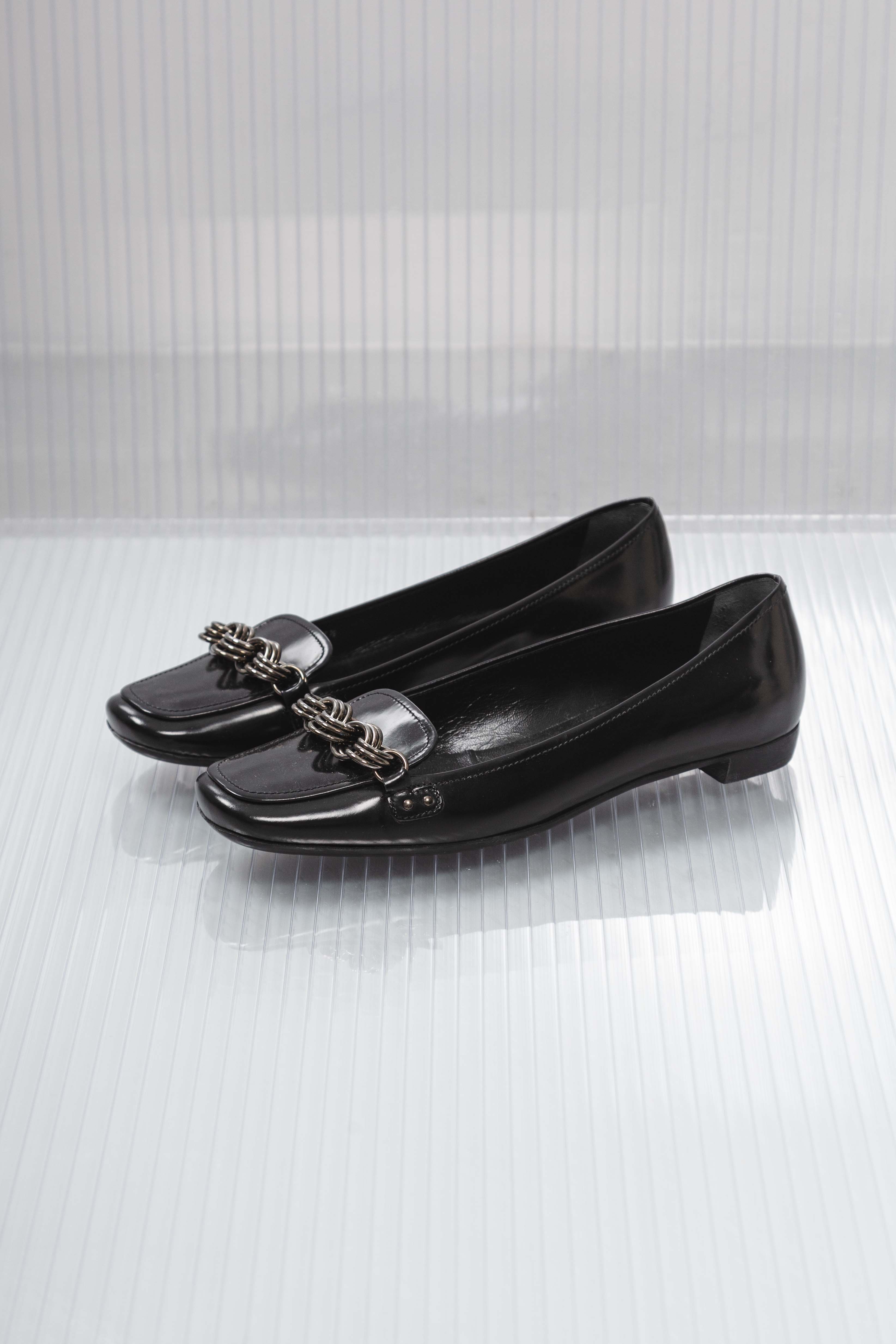 PATENT LEATHER BUCKLED LOAFERS