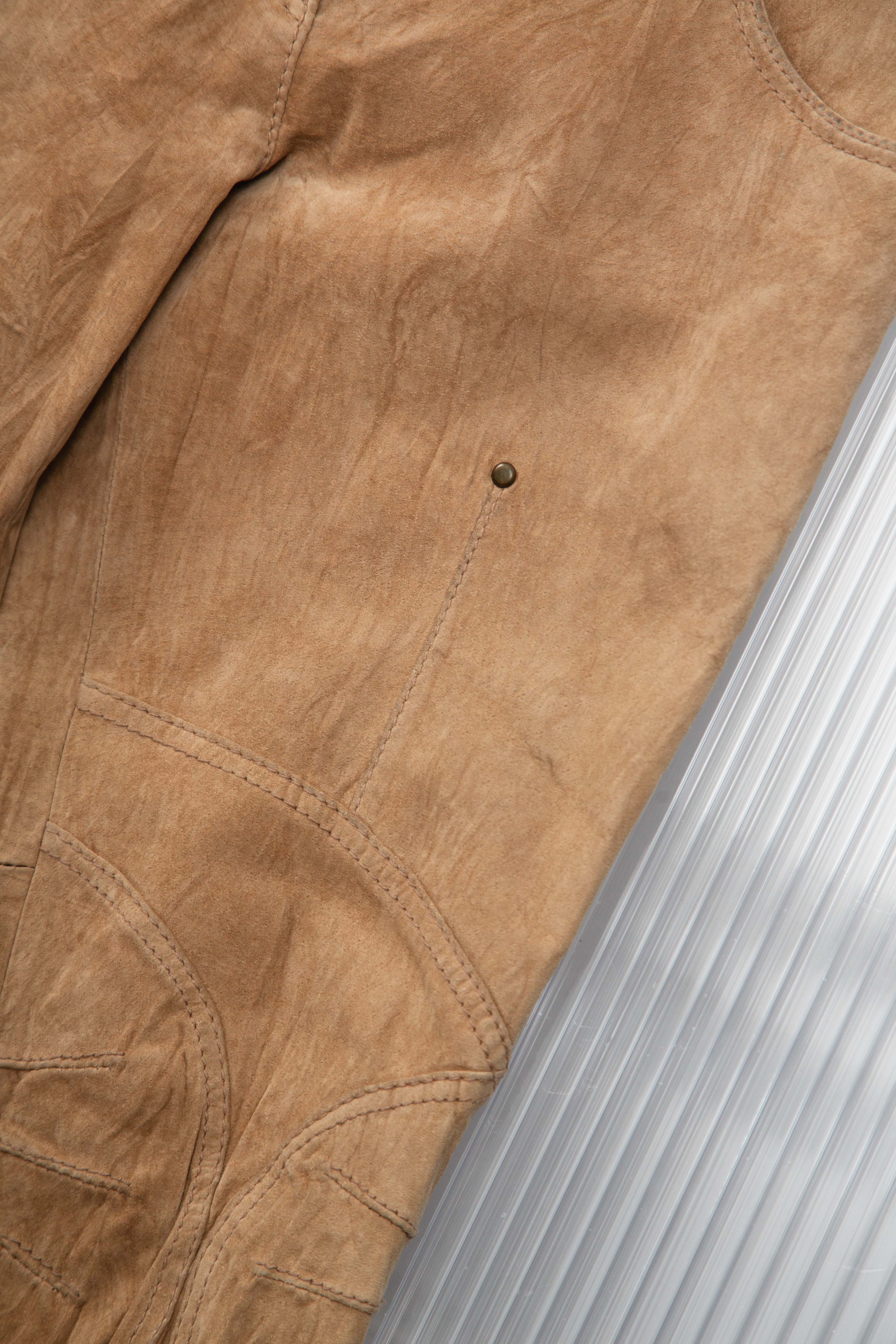 SUEDE ECRU DETAILED CAPRI