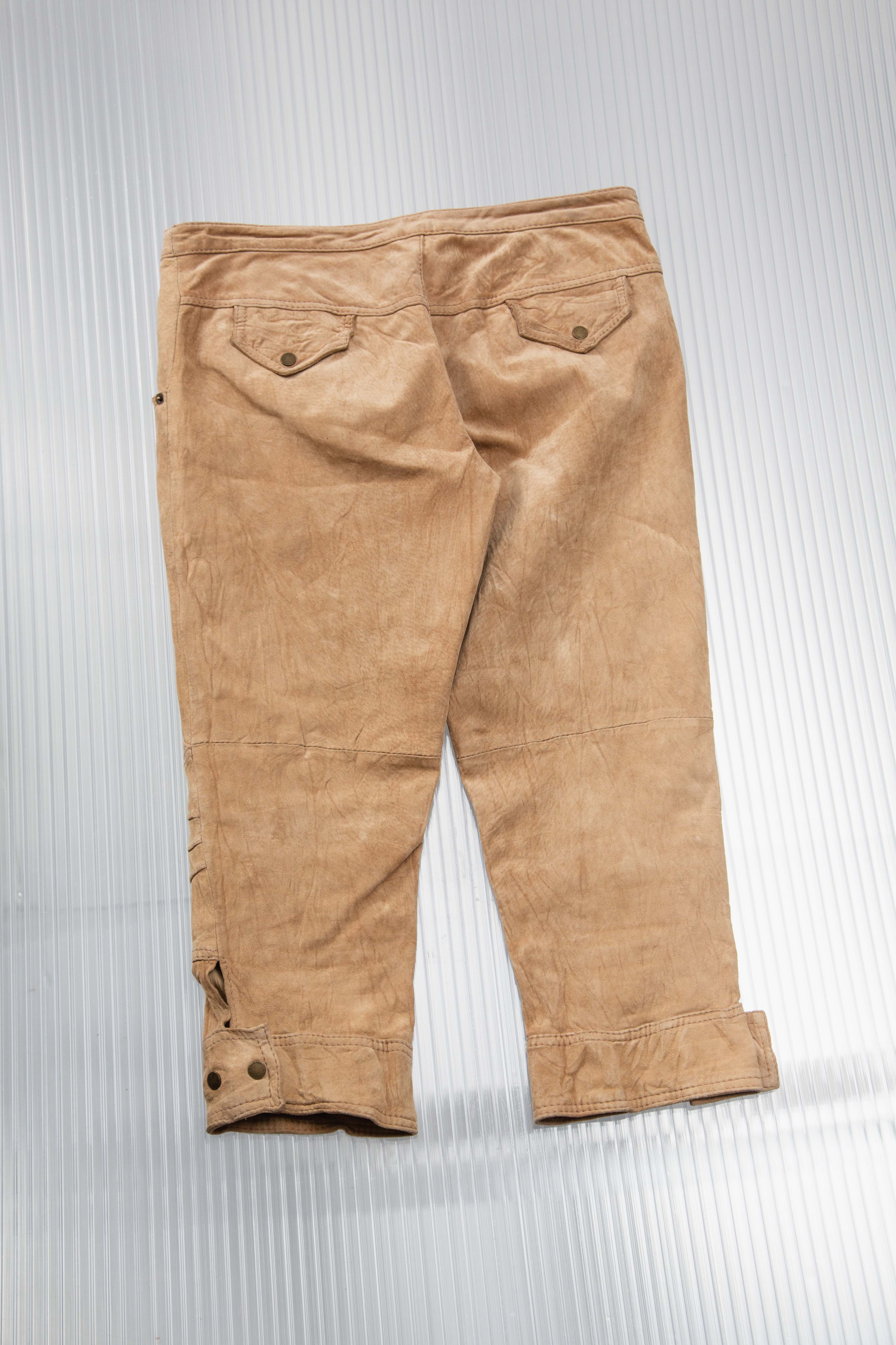 SUEDE ECRU DETAILED CAPRI