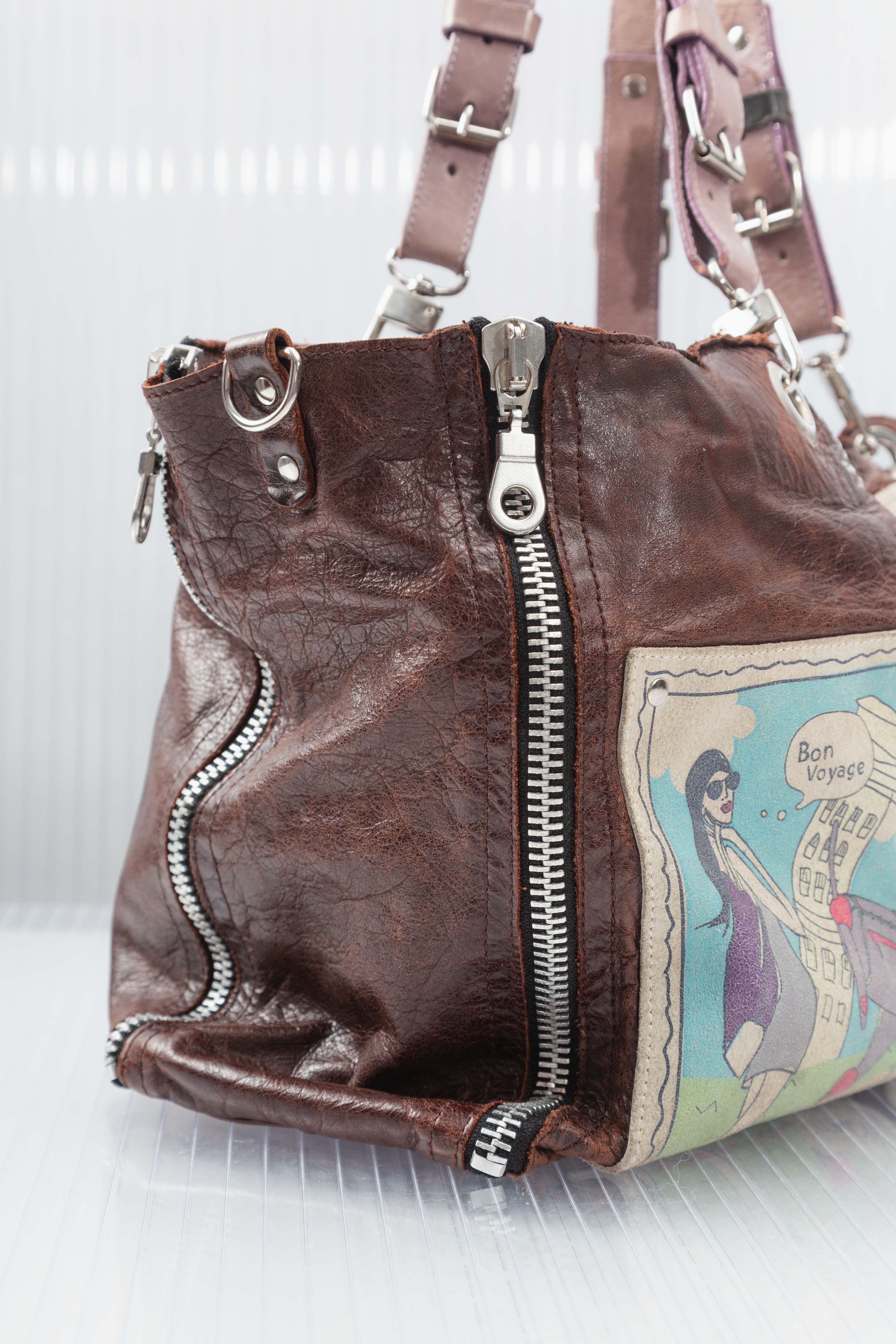 POSTCARDS ZIPPED LEATHER BAG