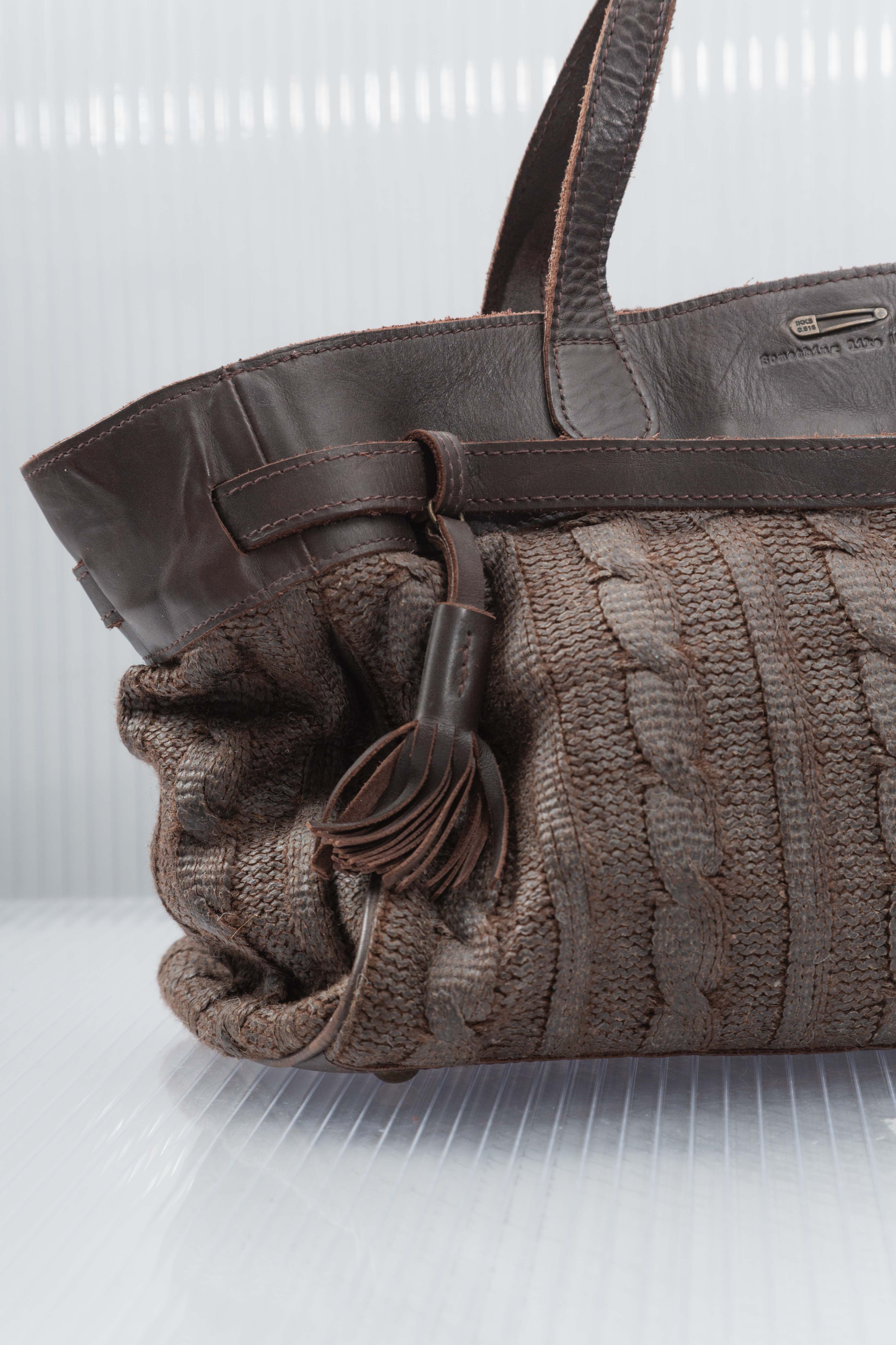 WOOL LEATHER BELTED BAG