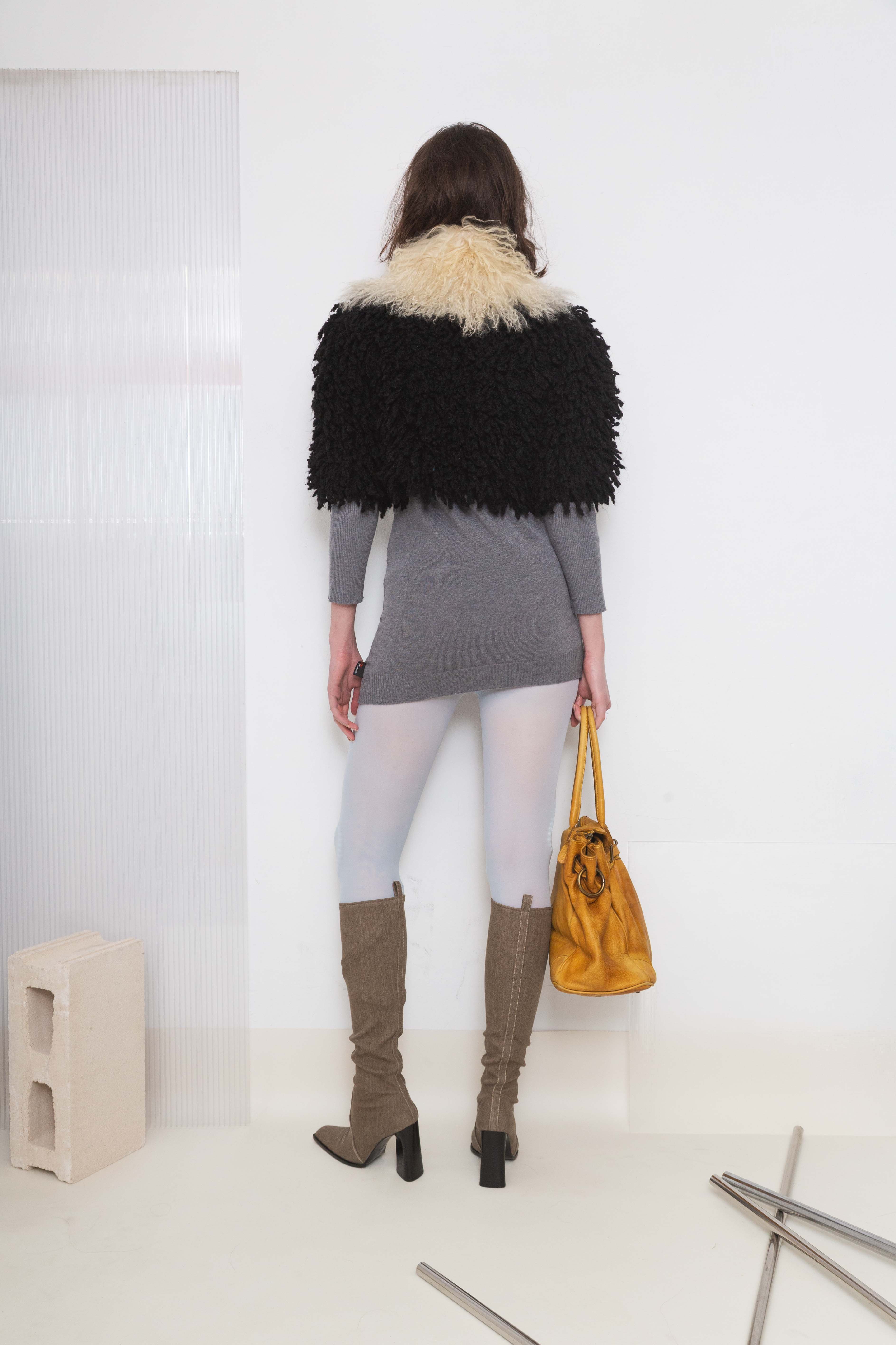 BLACK KNIT FUZZY BOLERO