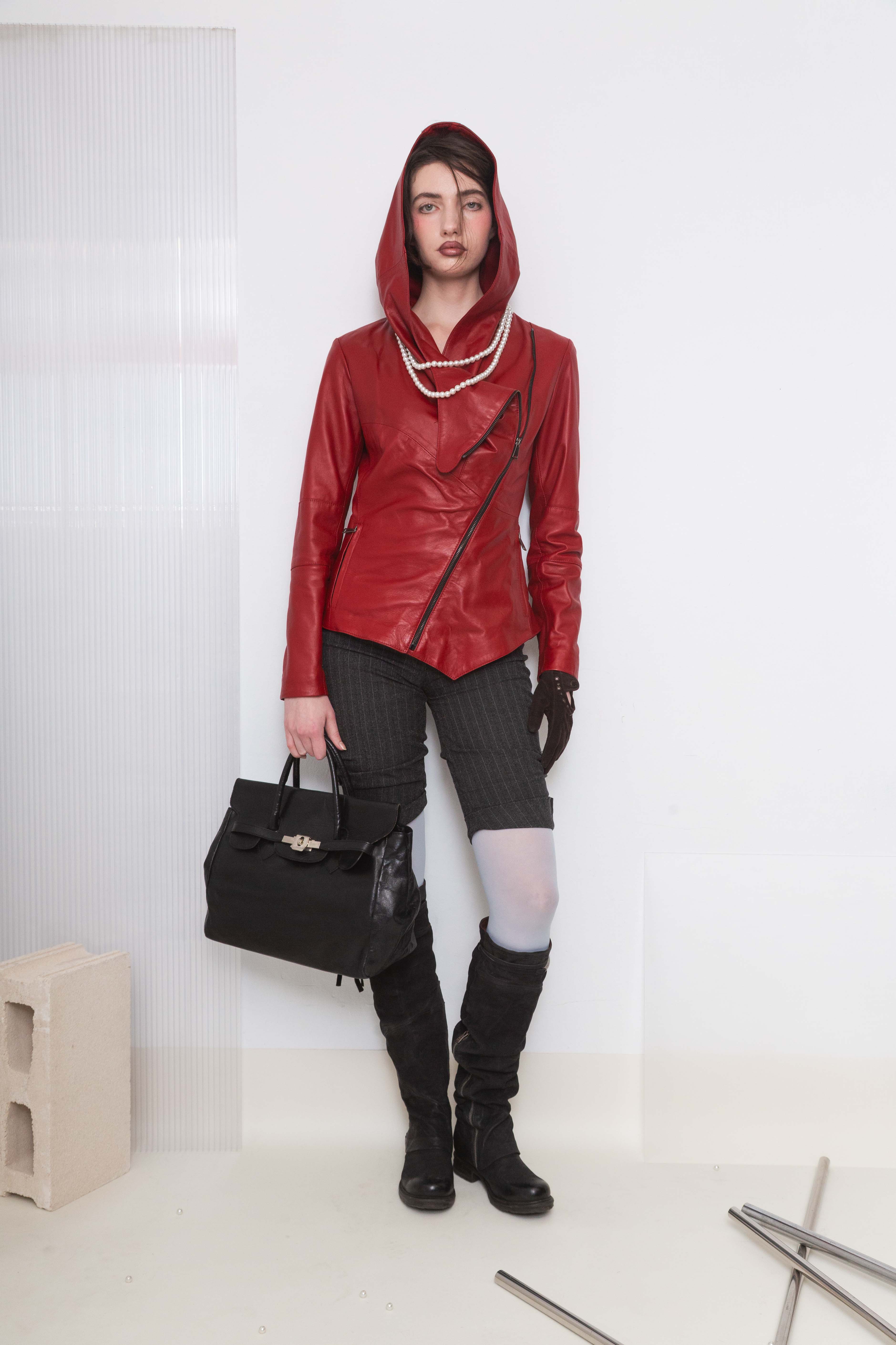 DISTRESSED BLACK KNEE-HIGH BOOTS