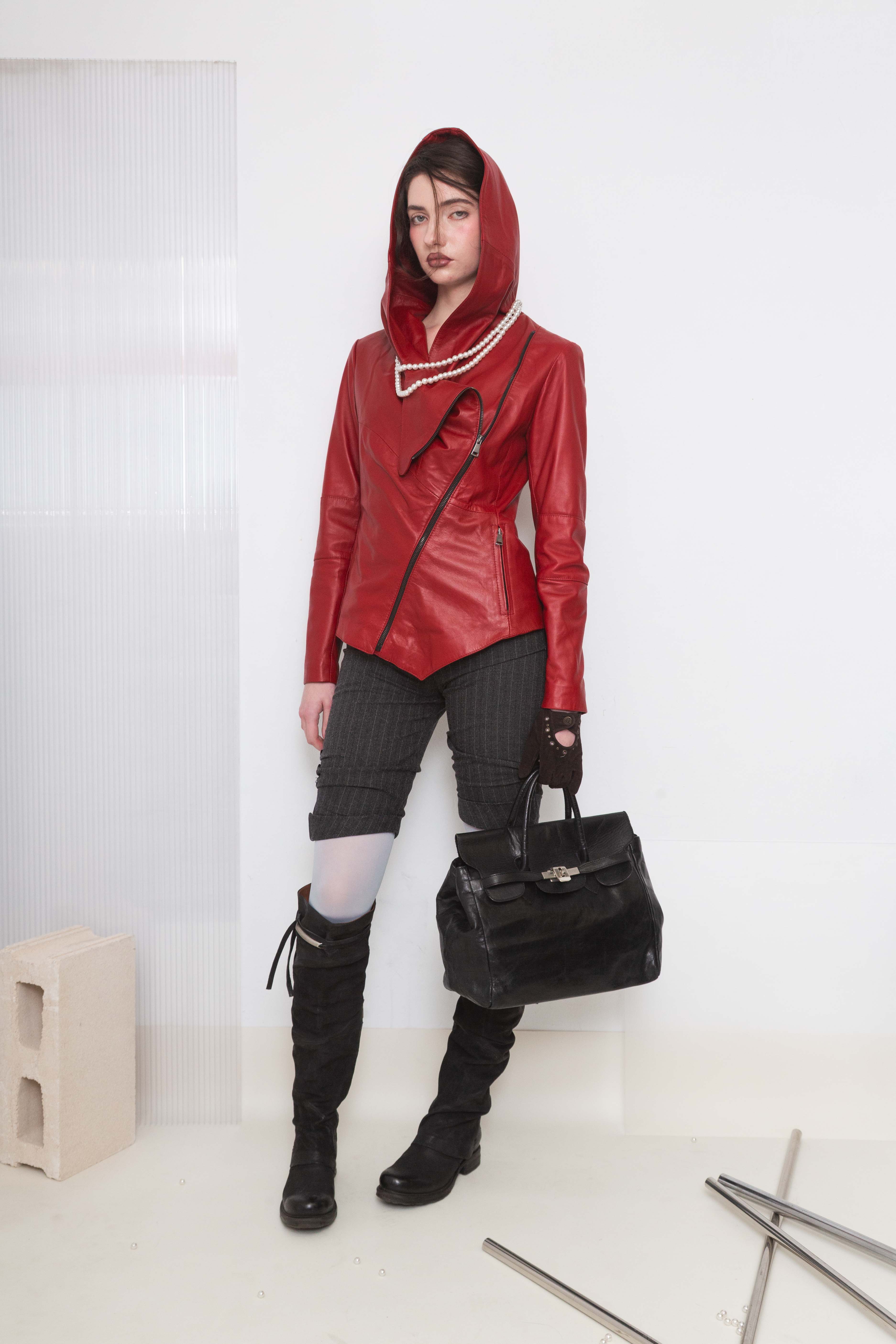 DISTRESSED BLACK KNEE-HIGH BOOTS