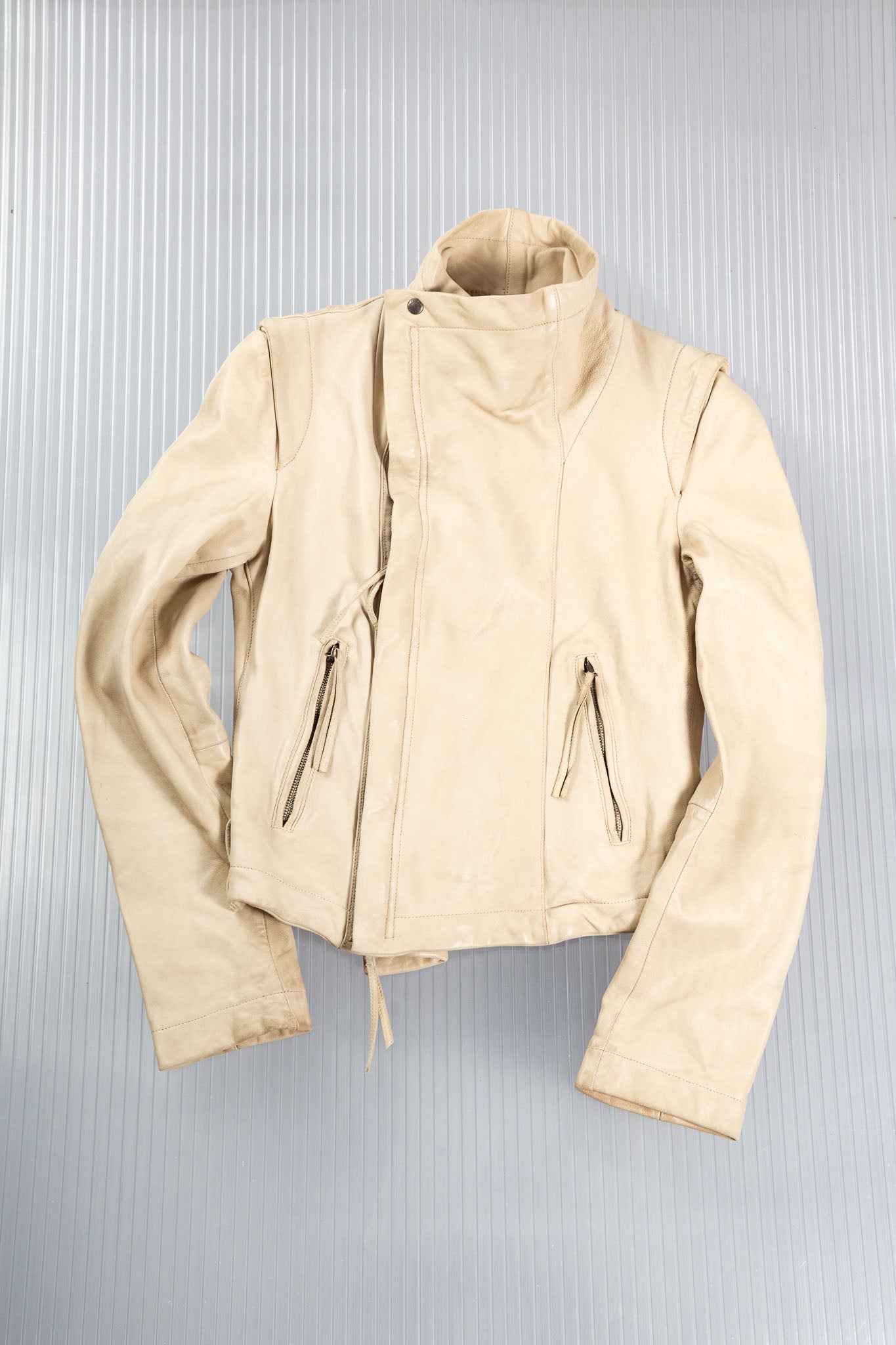 ASYMMETRIC LEATHER WASHED JACKET