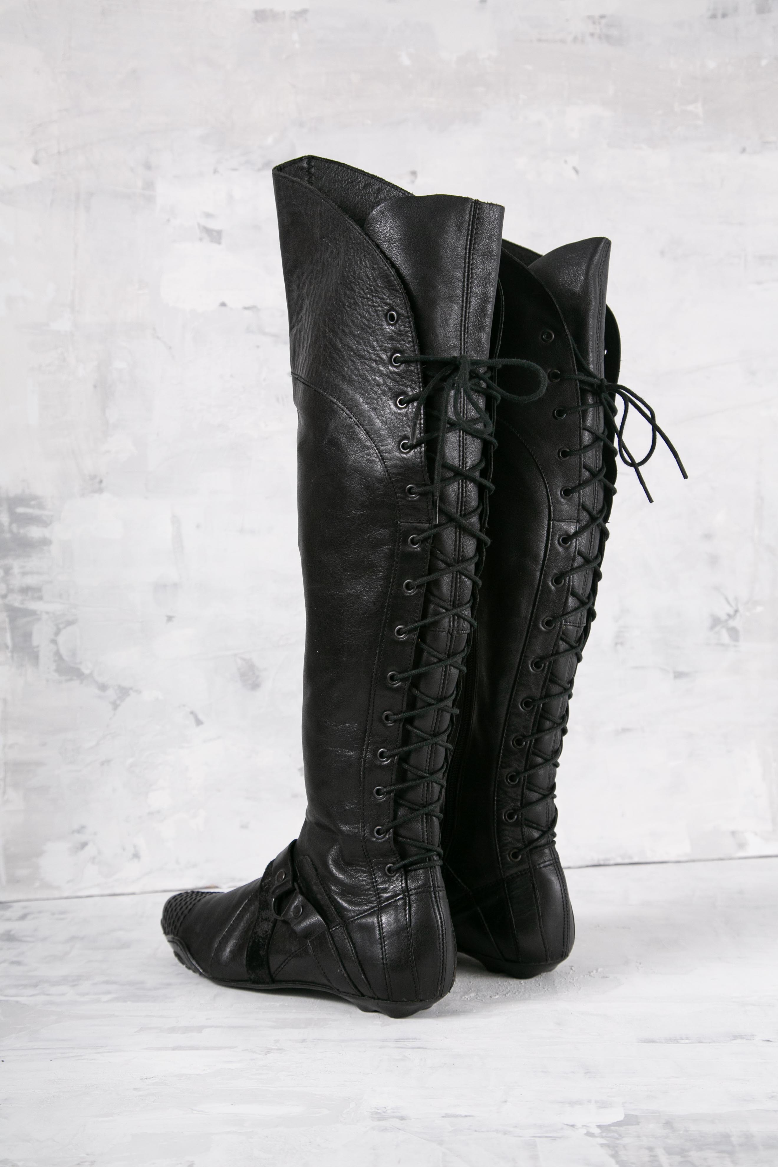 LACE-UP HIGH-KNEE BOOTS