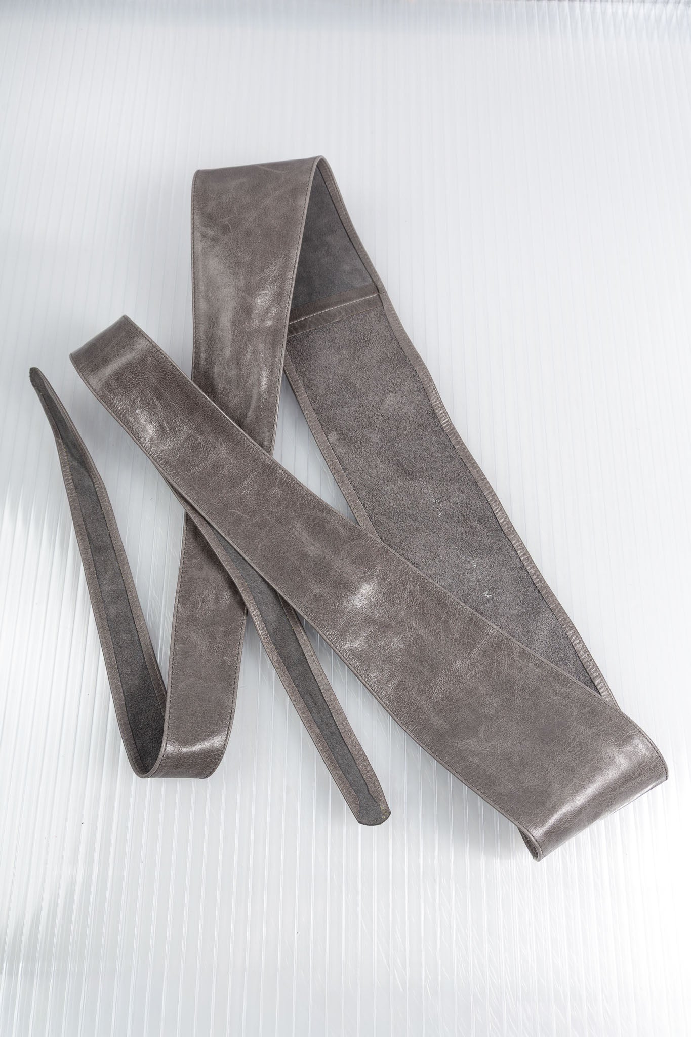 MAX MARA GREY LEATHER STRAP BELT